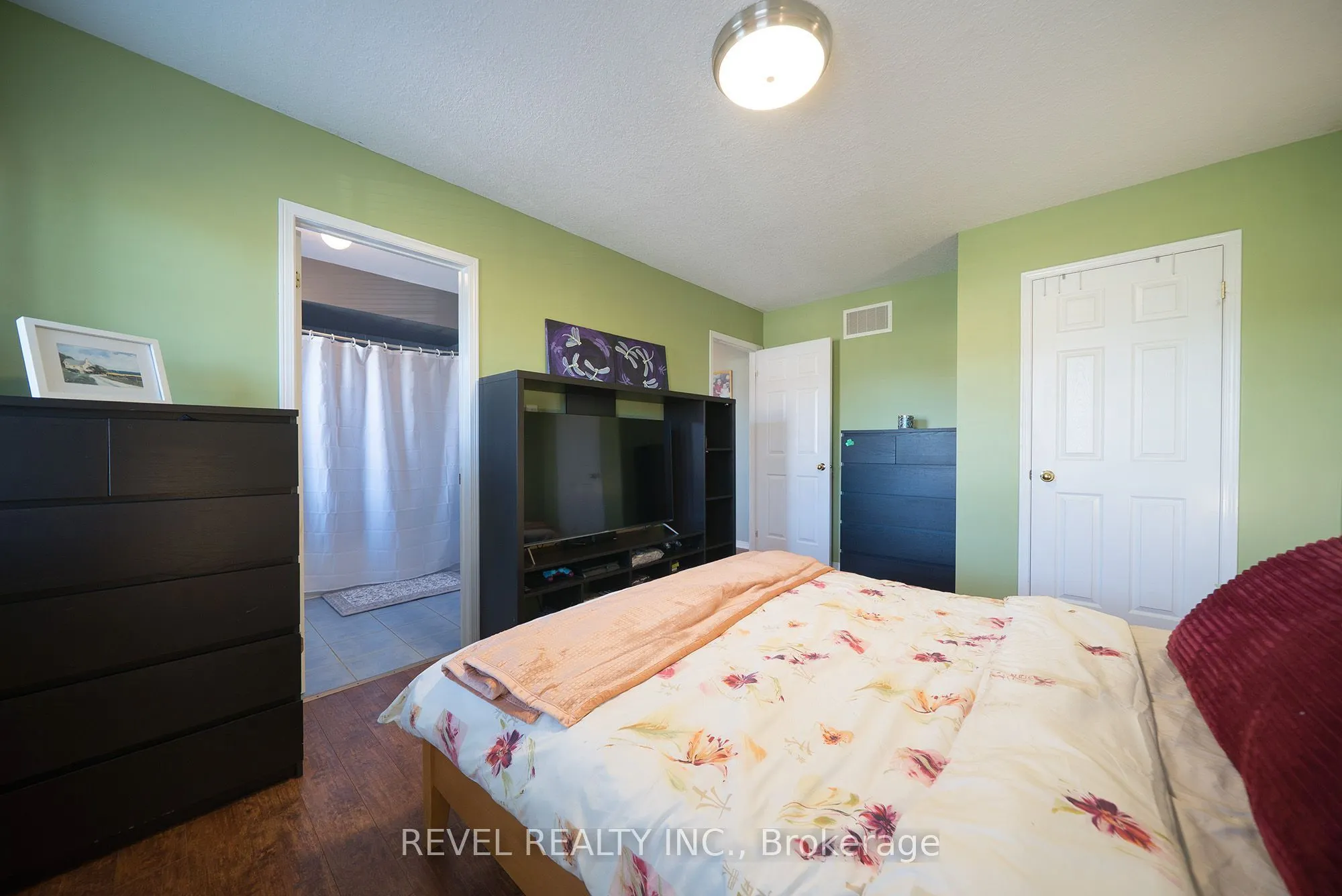 51 Webb Avenue