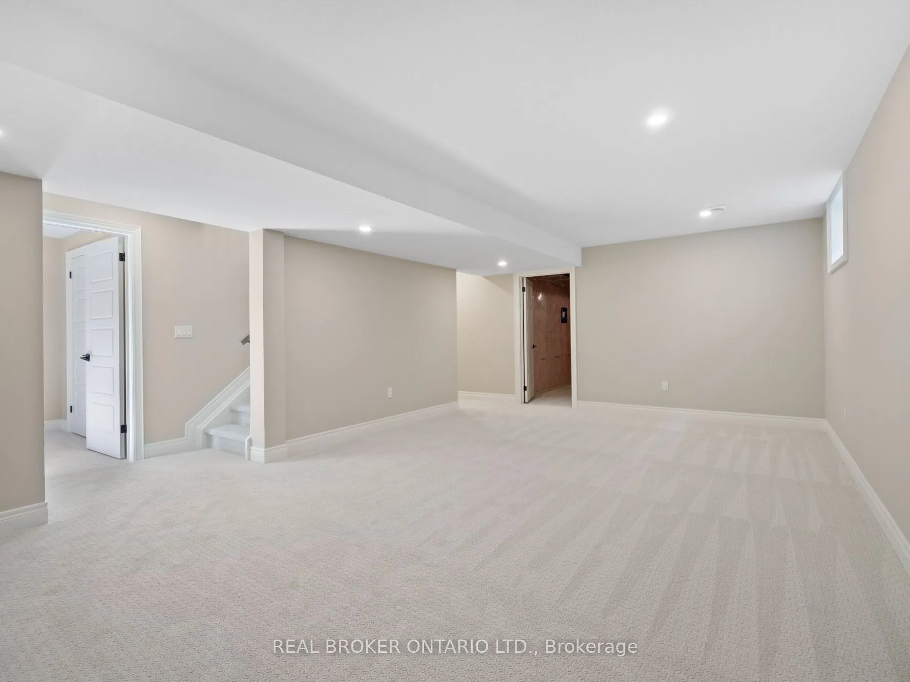26 AUSTIN Drive