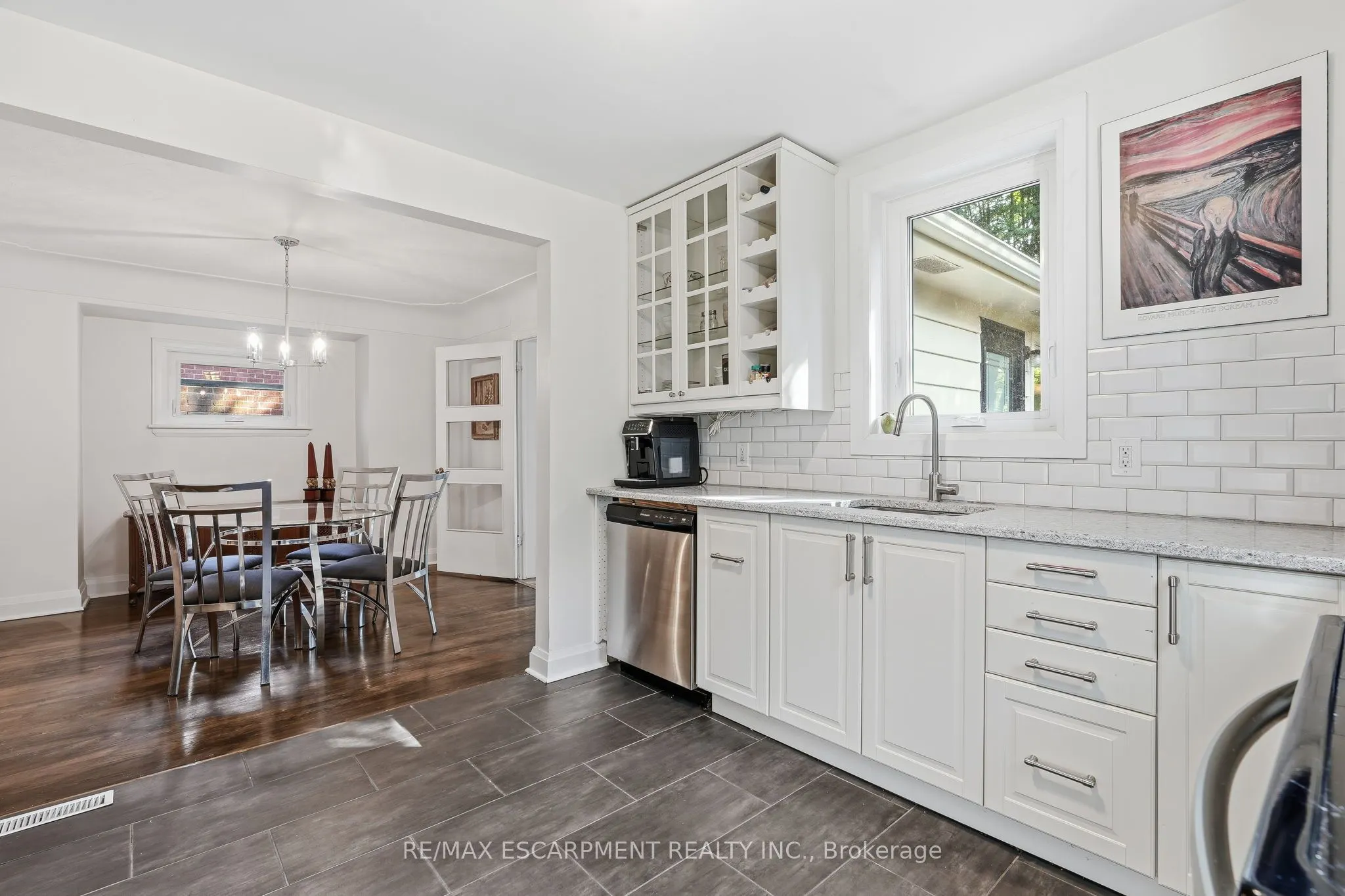 13 Allan Avenue
