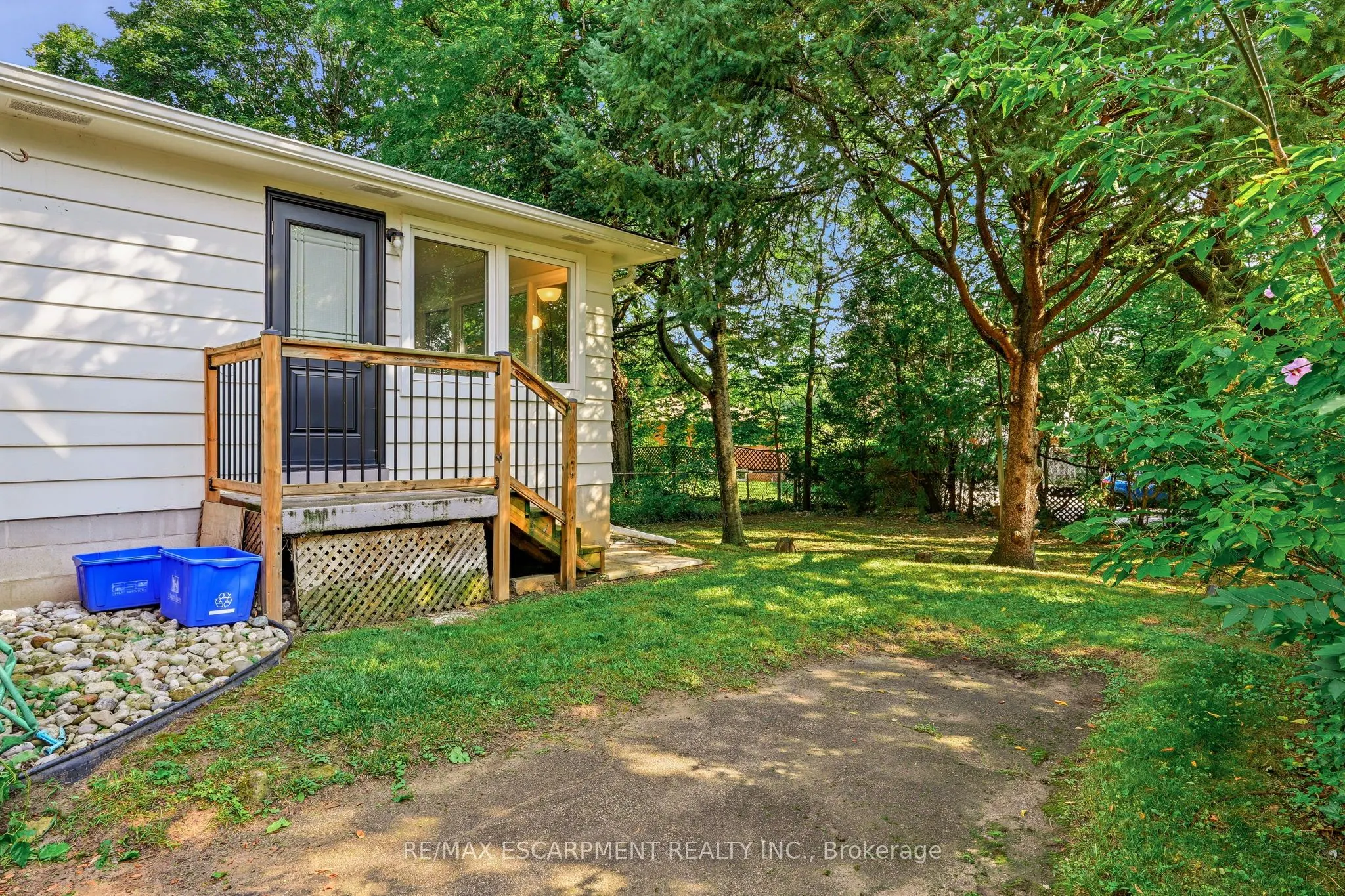 13 Allan Avenue