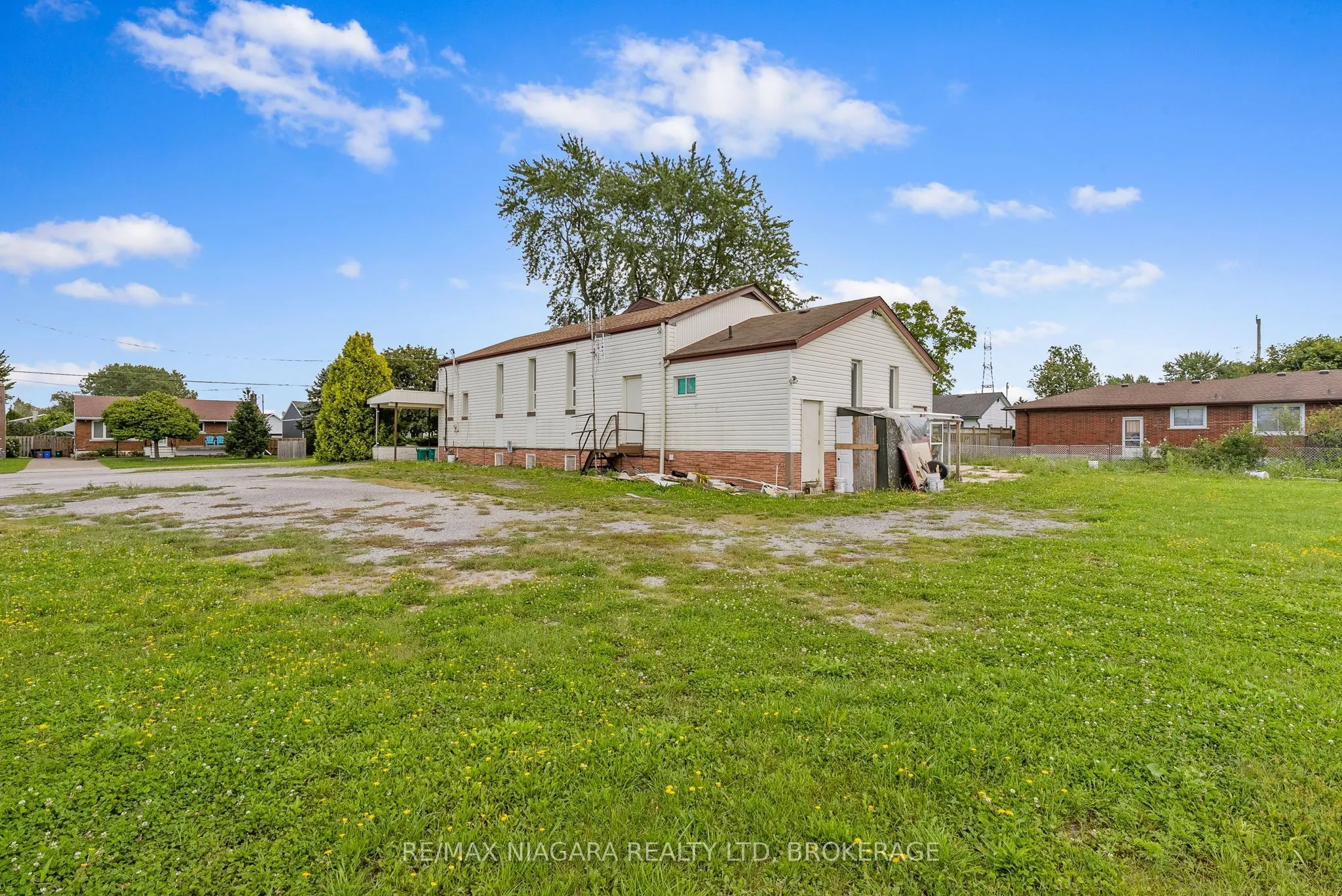 319 Davis Street