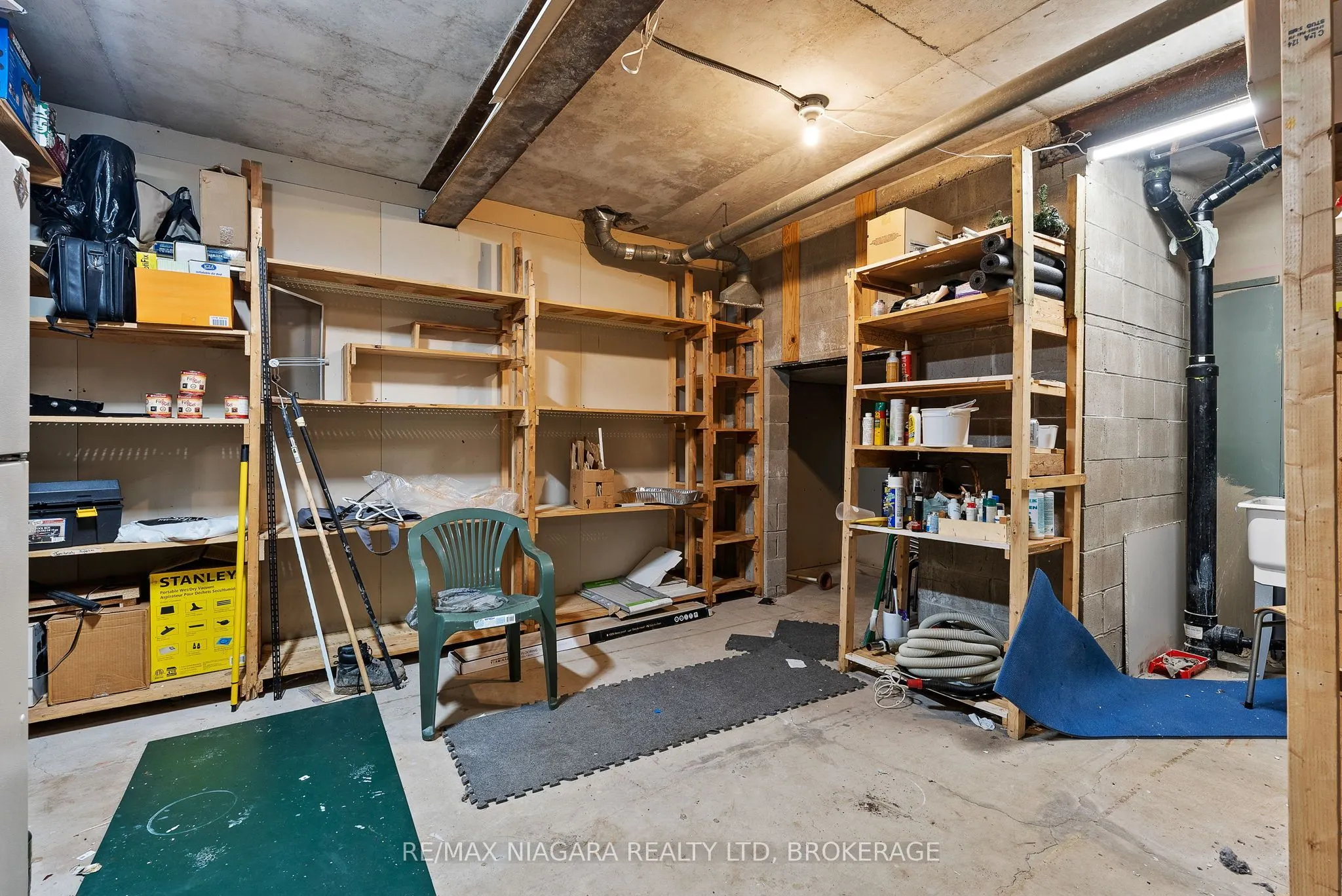 319 Davis Street