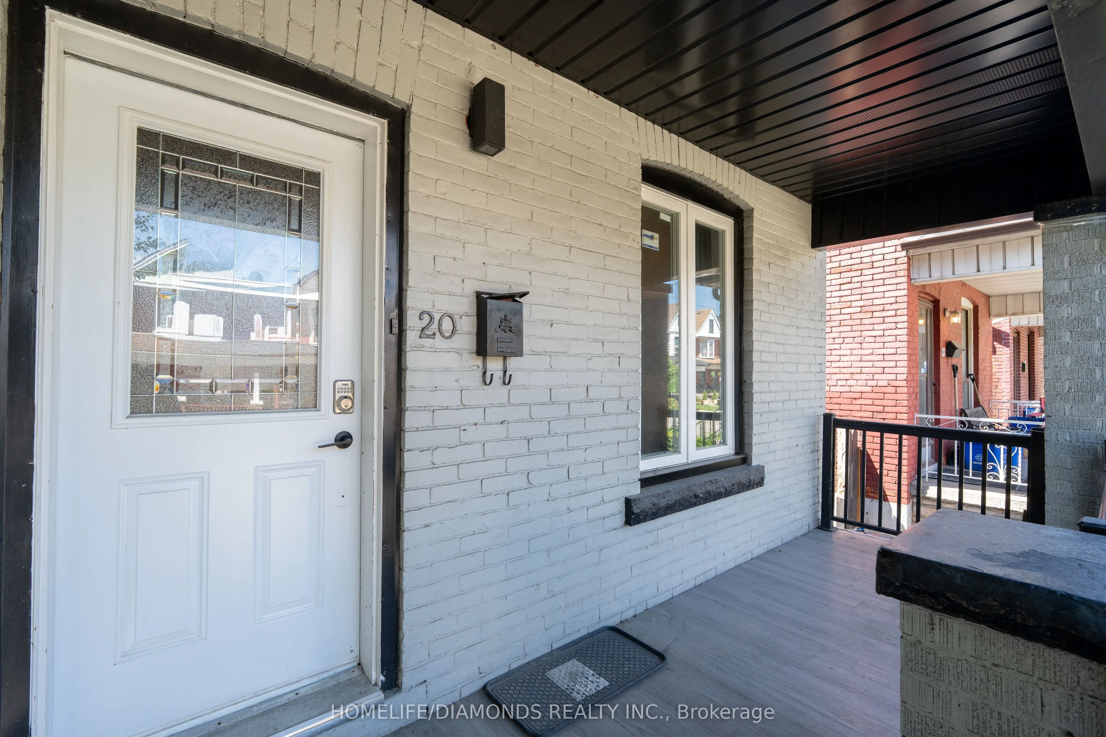 20 SOMERSET Avenue
