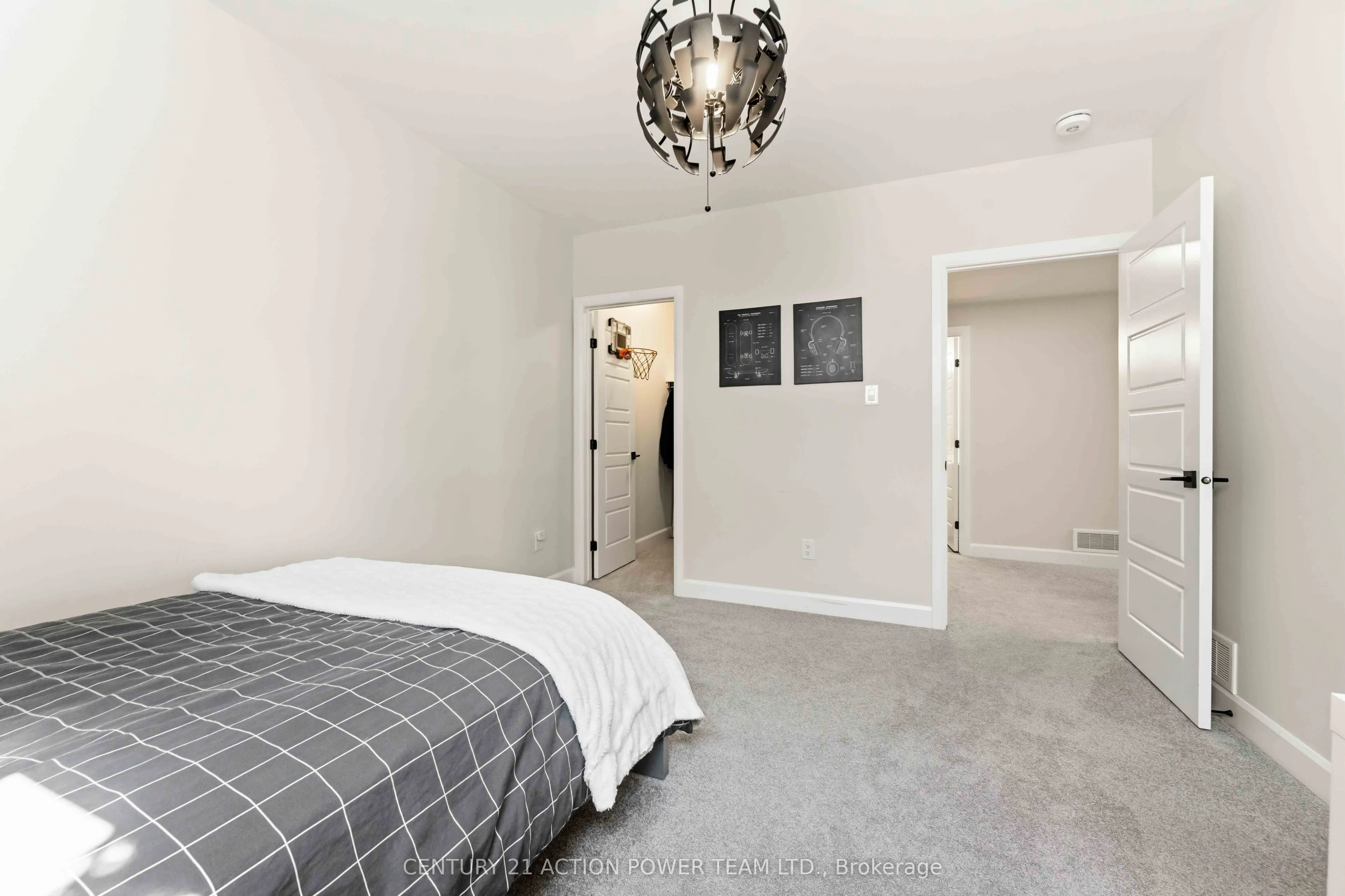644 Moonflower Crescent