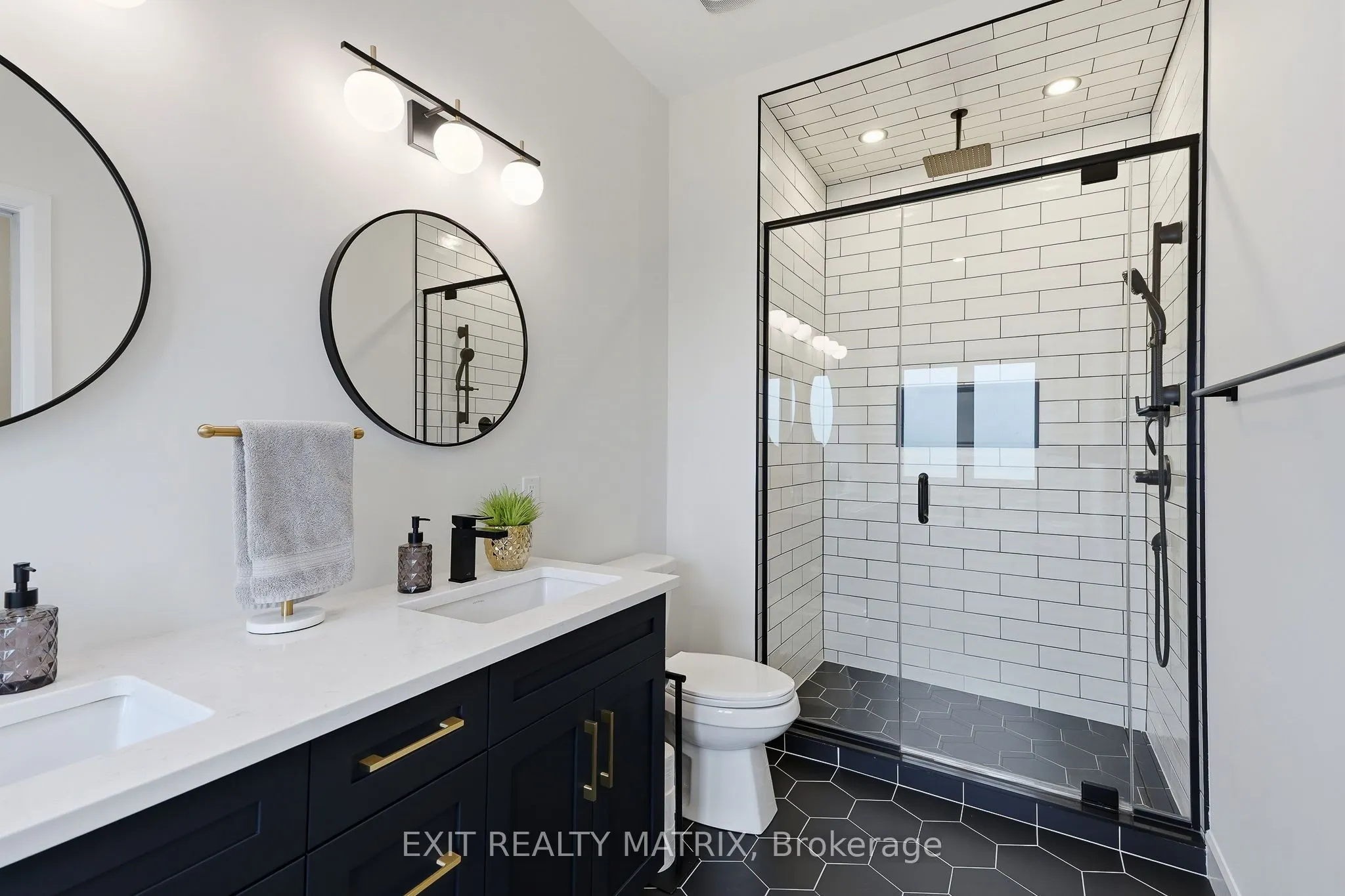 256 Trudeau Crescent