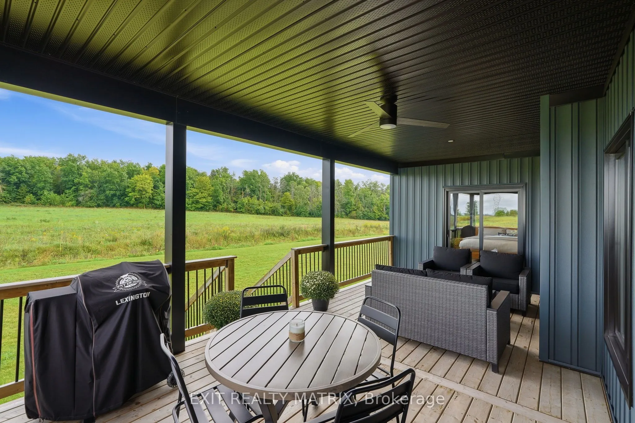 256 Trudeau Crescent