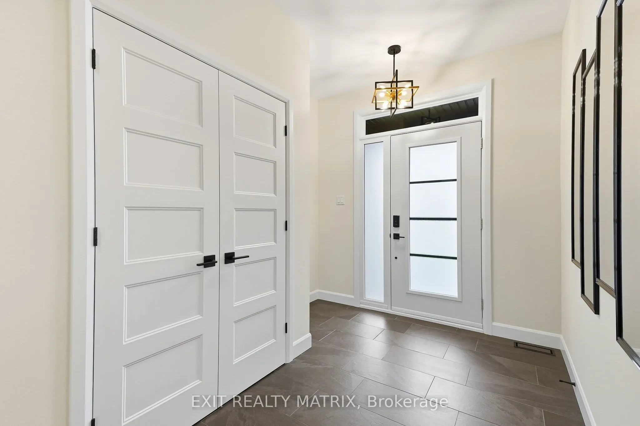 256 Trudeau Crescent