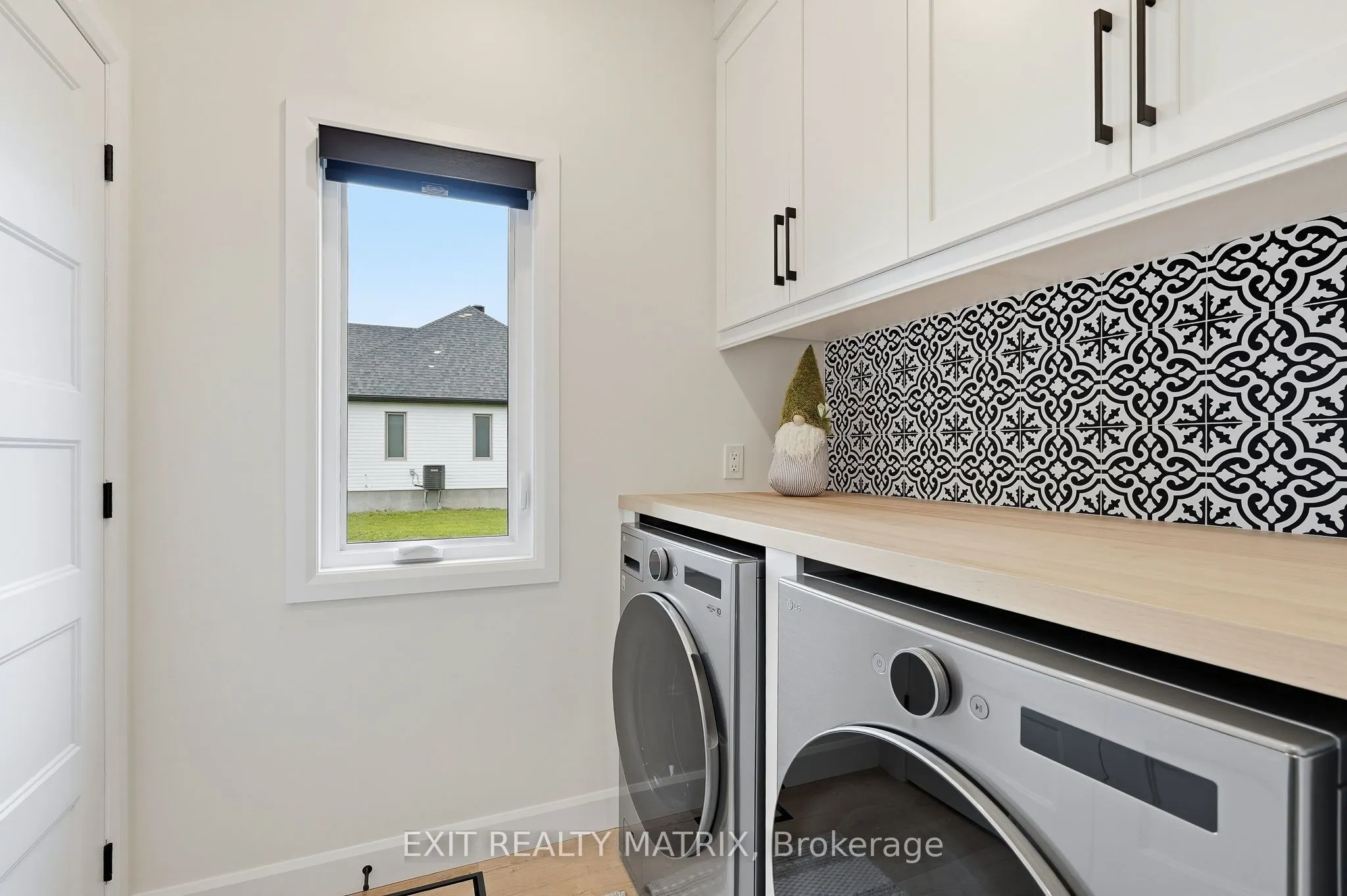 256 Trudeau Crescent