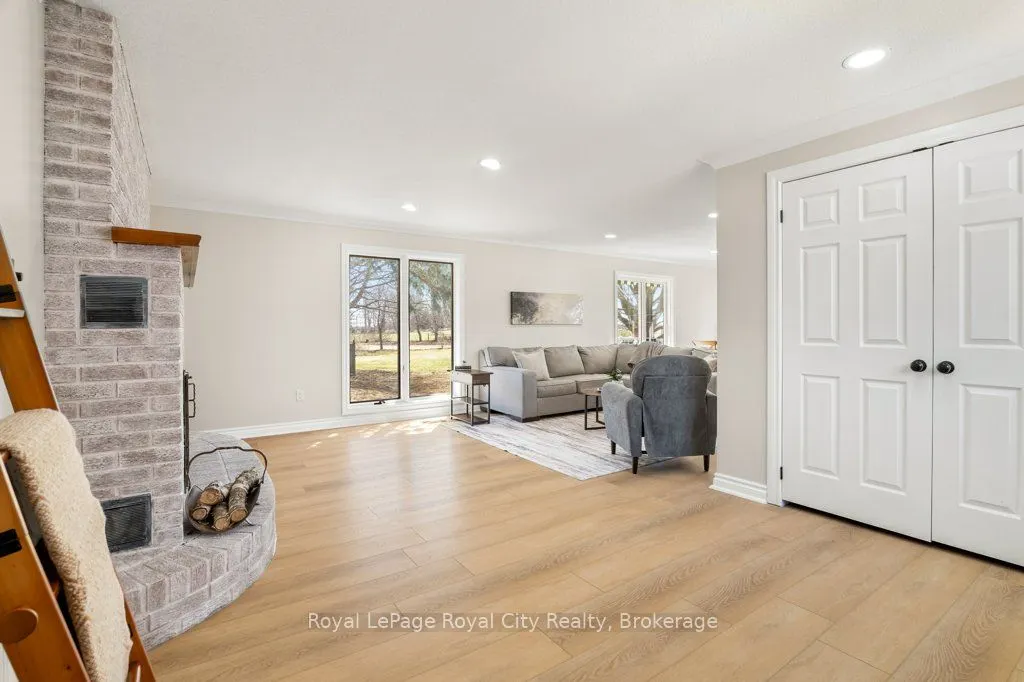 8397 Wellington 22 Road
