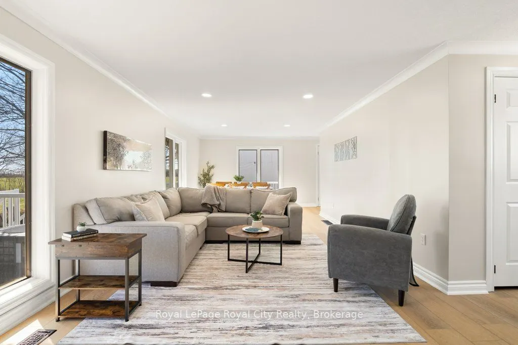 8397 Wellington 22 Road