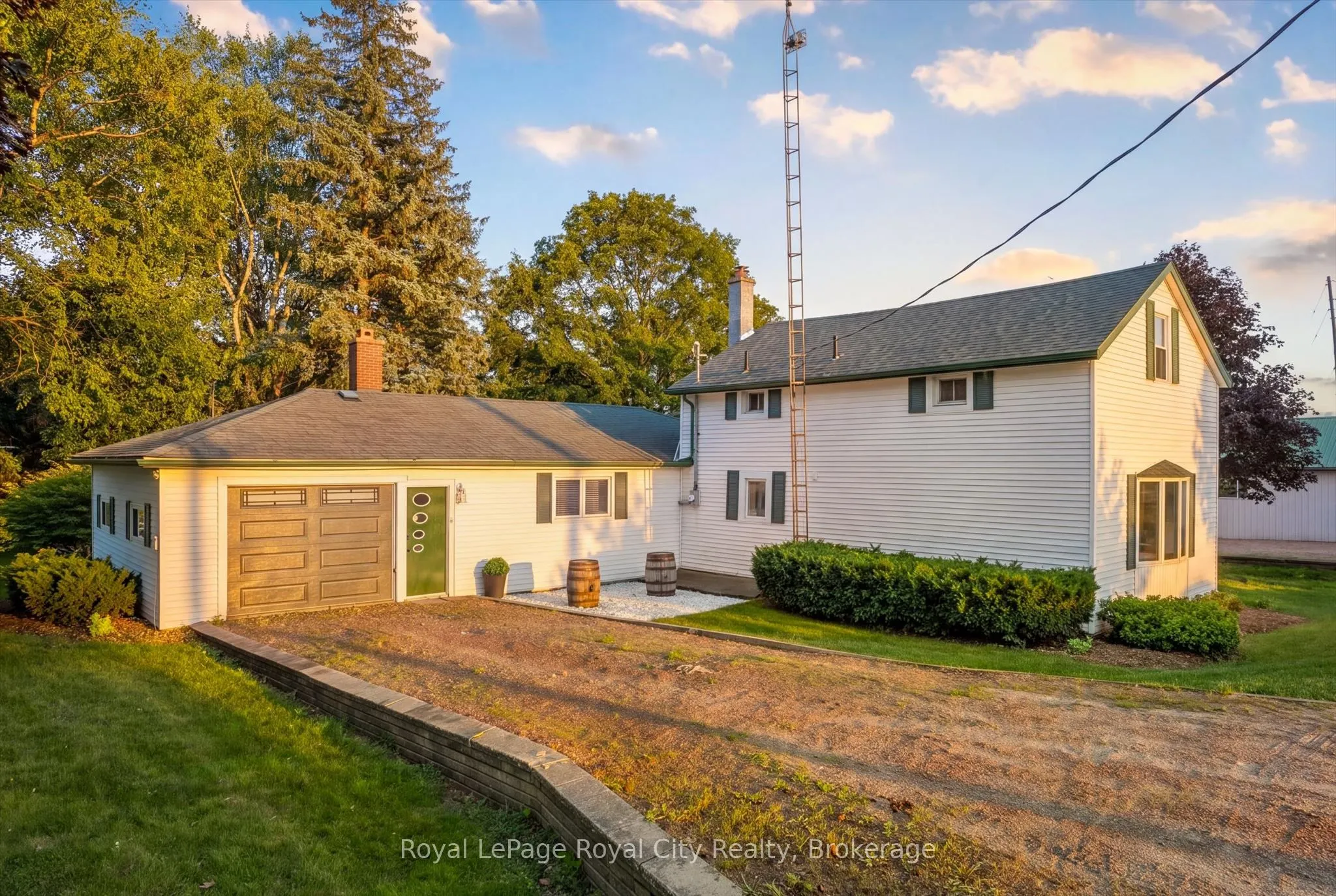 8397 Wellington 22 Road