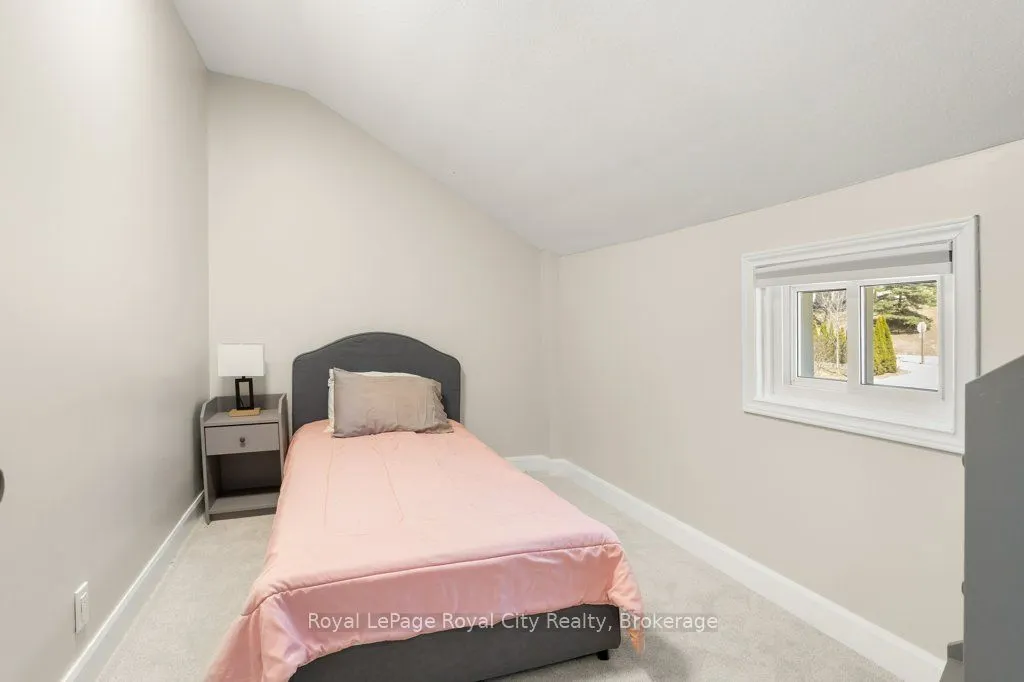 8397 Wellington 22 Road