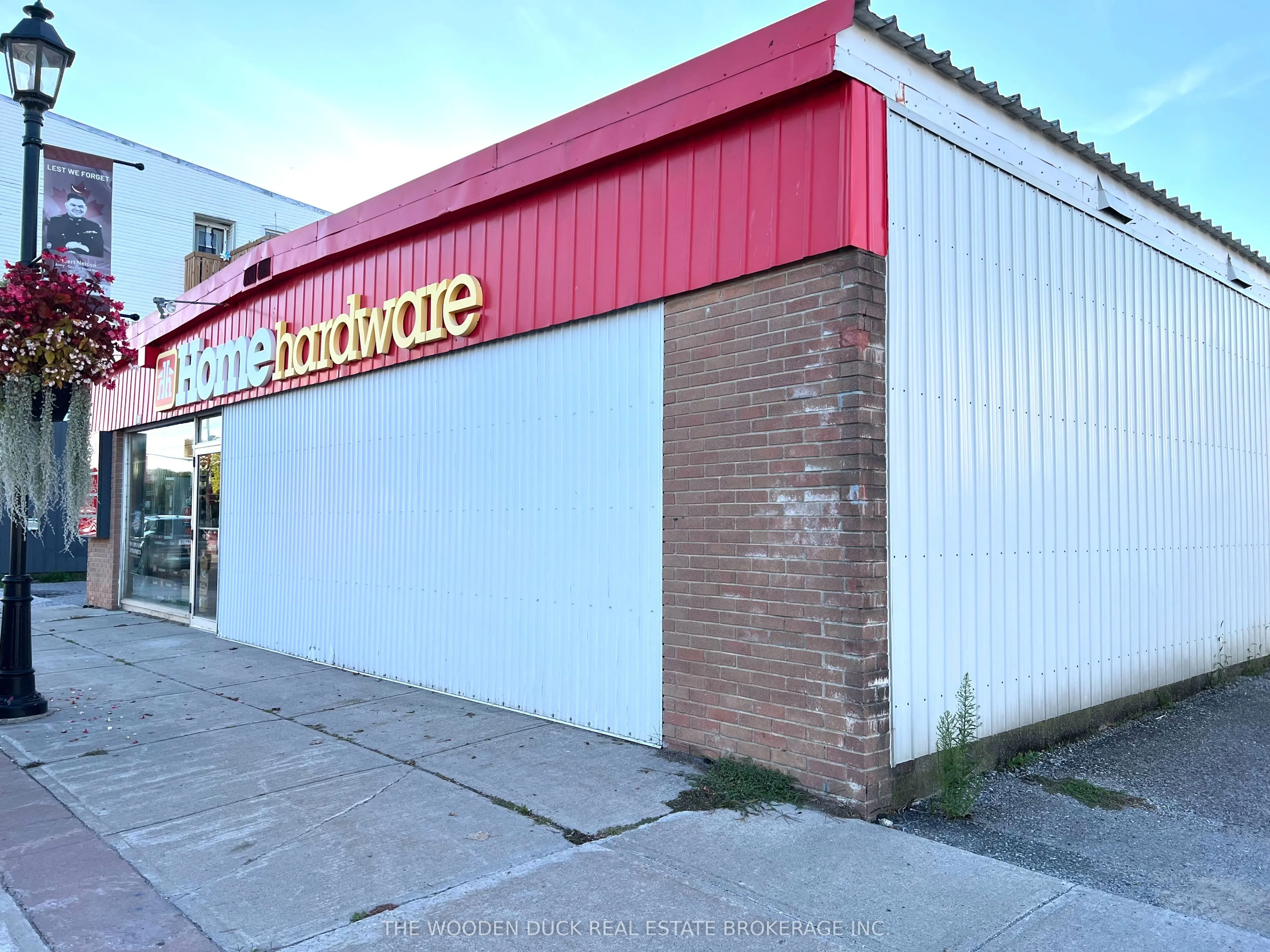 13 Front Street E