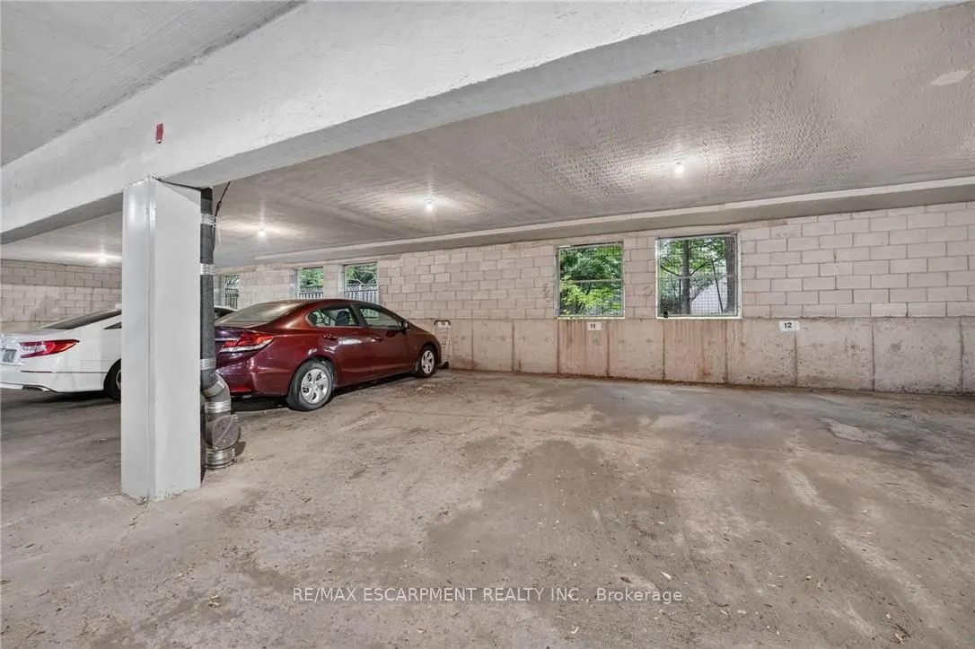 5 Niagara Street #301