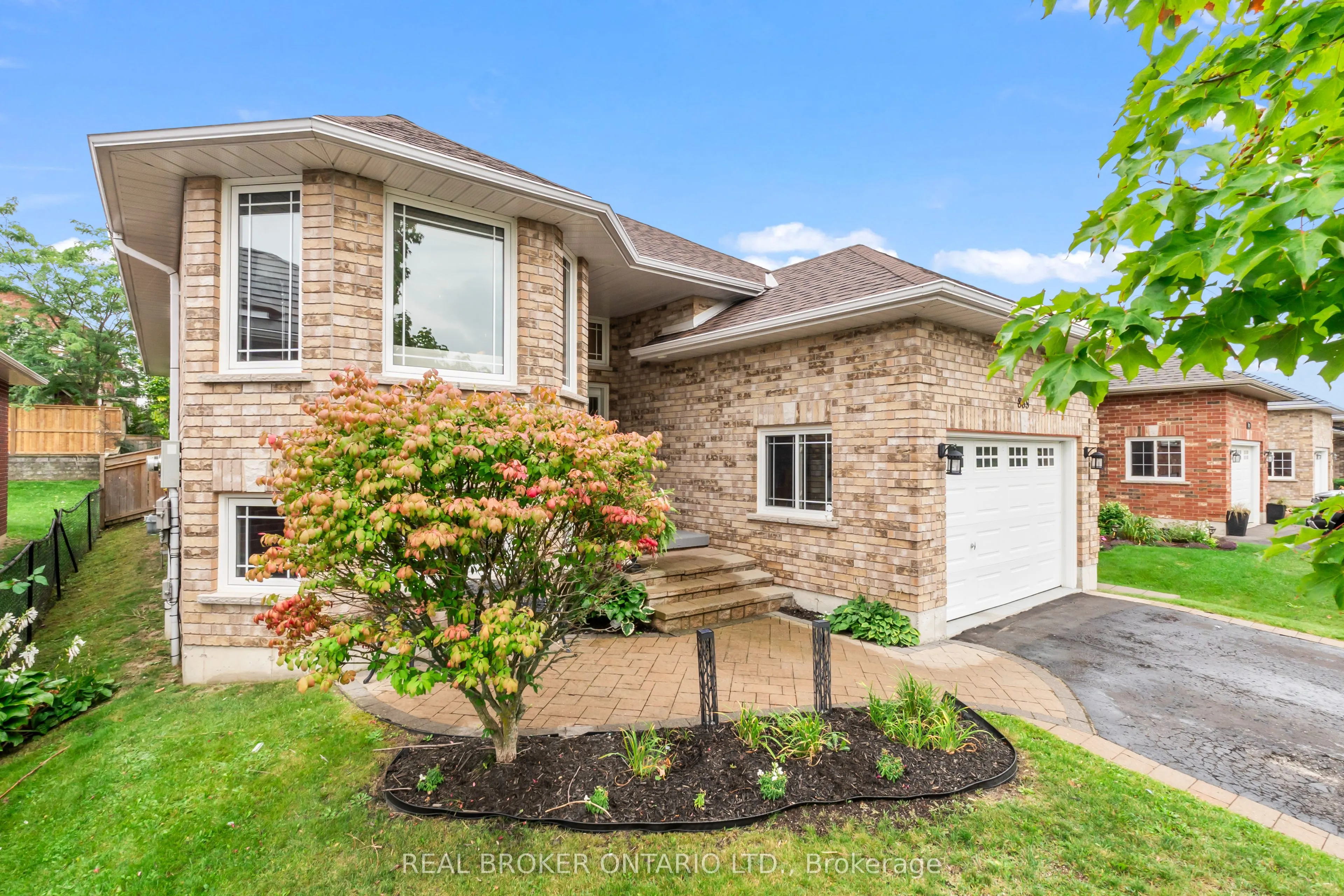 865 Bertrand Terrace