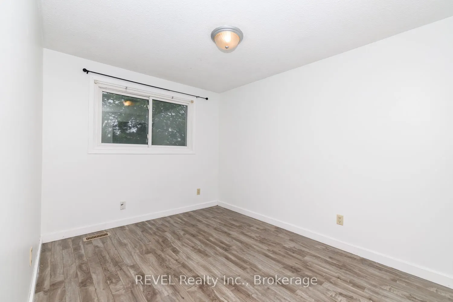 97 Tupper Drive