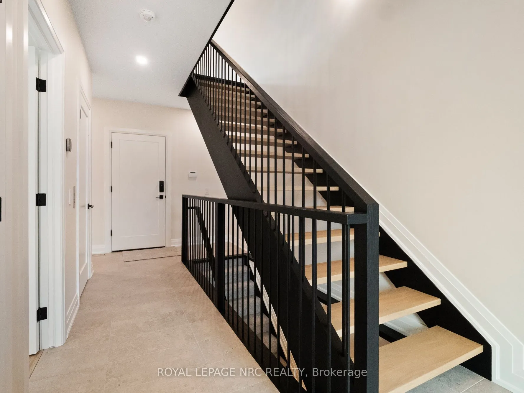 153 Port Robinson Road #G