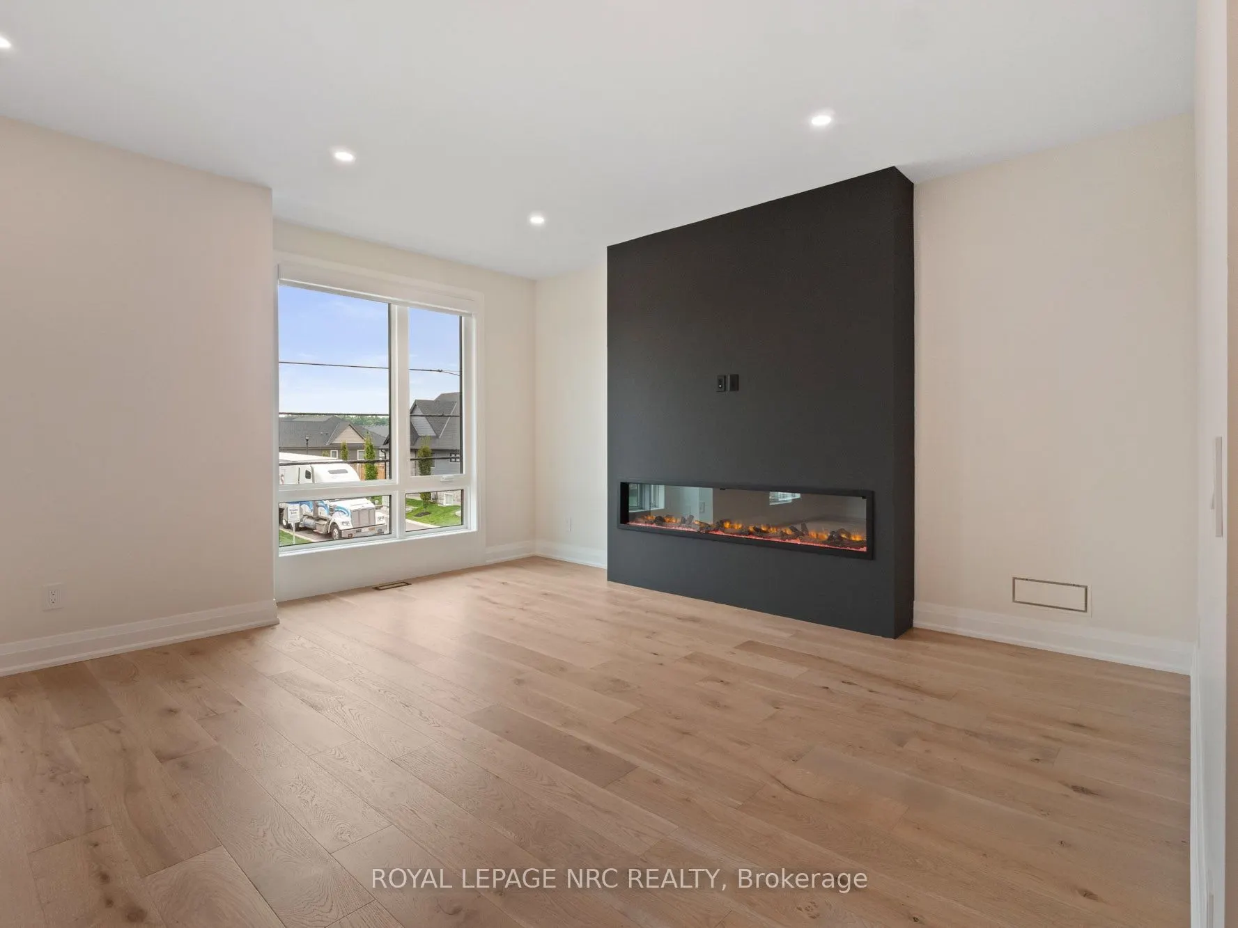 153 Port Robinson Road #G