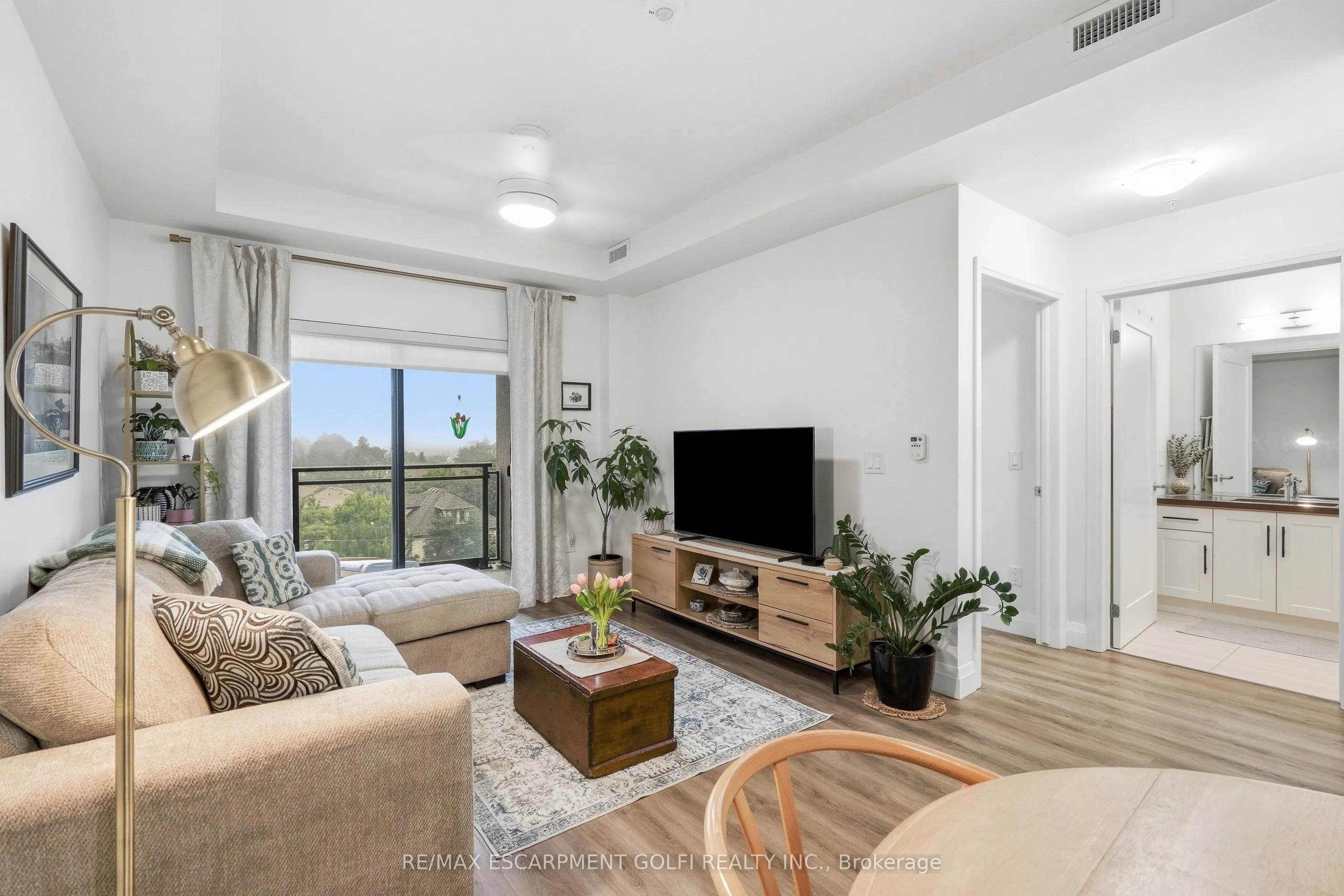 30 Hamilton Street S #501