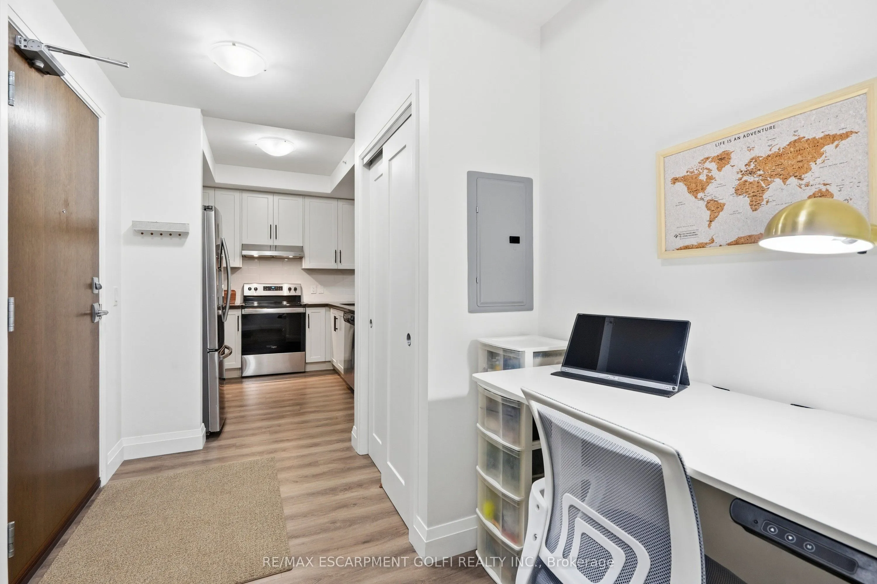 30 Hamilton Street S #501