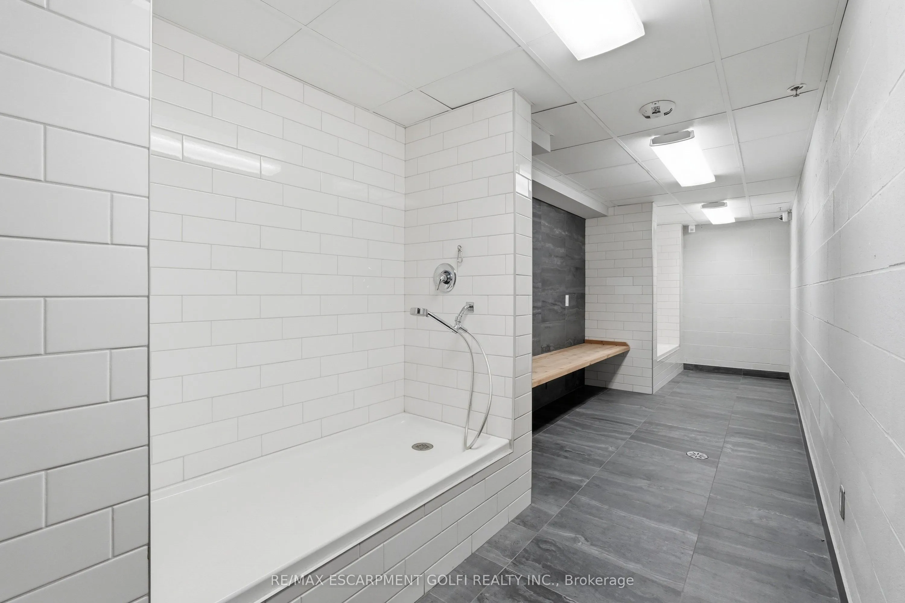 30 Hamilton Street S #501