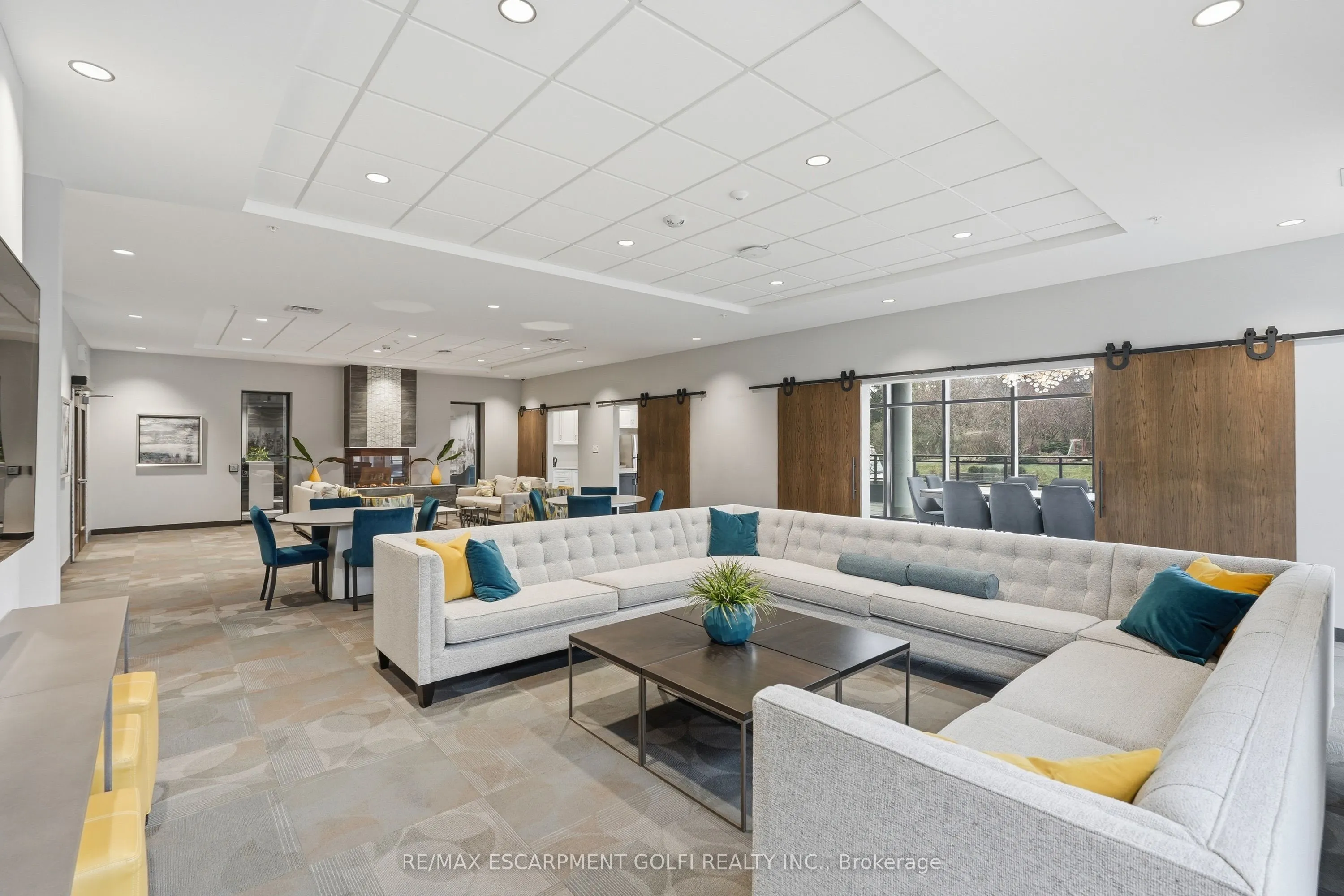 30 Hamilton Street S #501