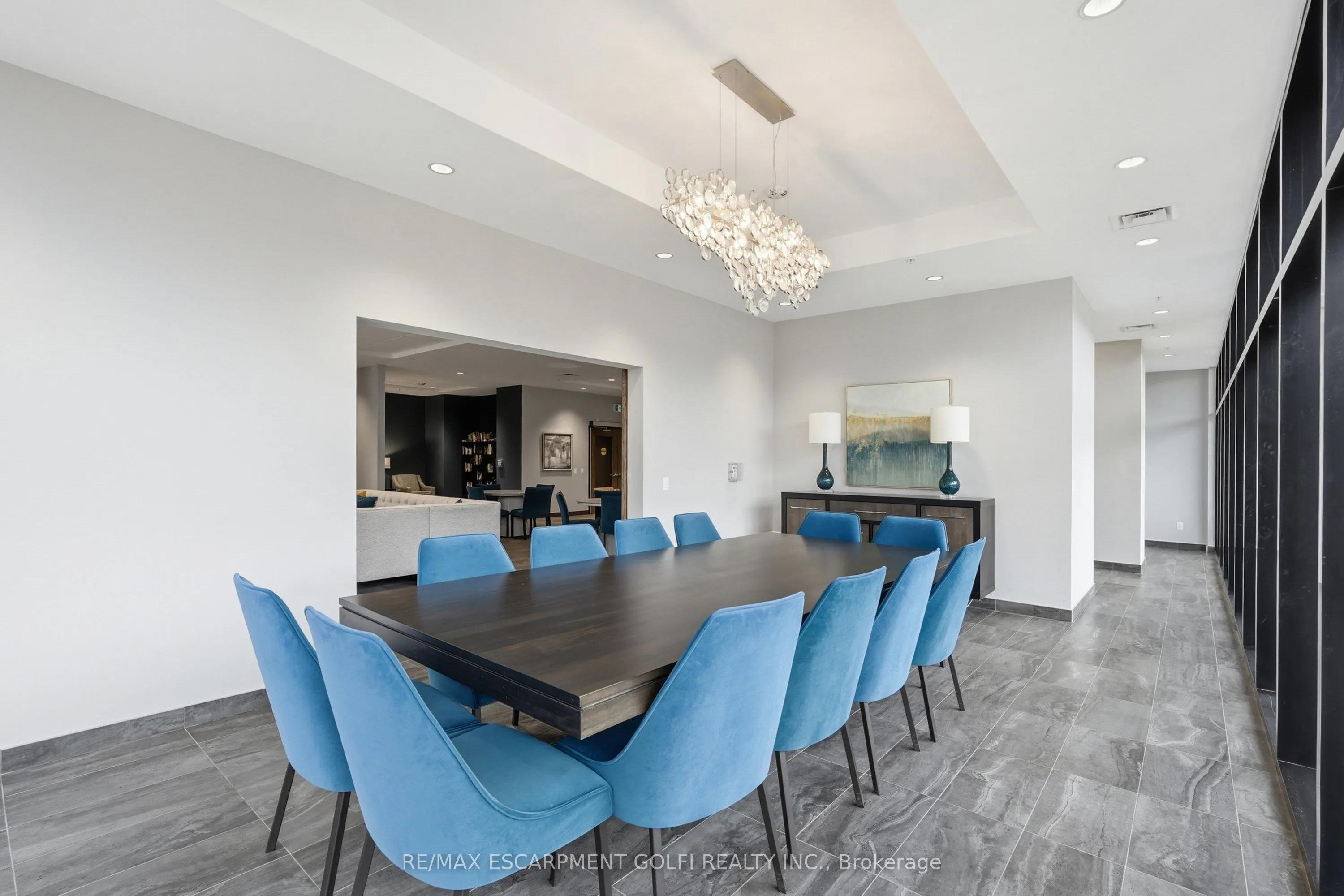 30 Hamilton Street S #501