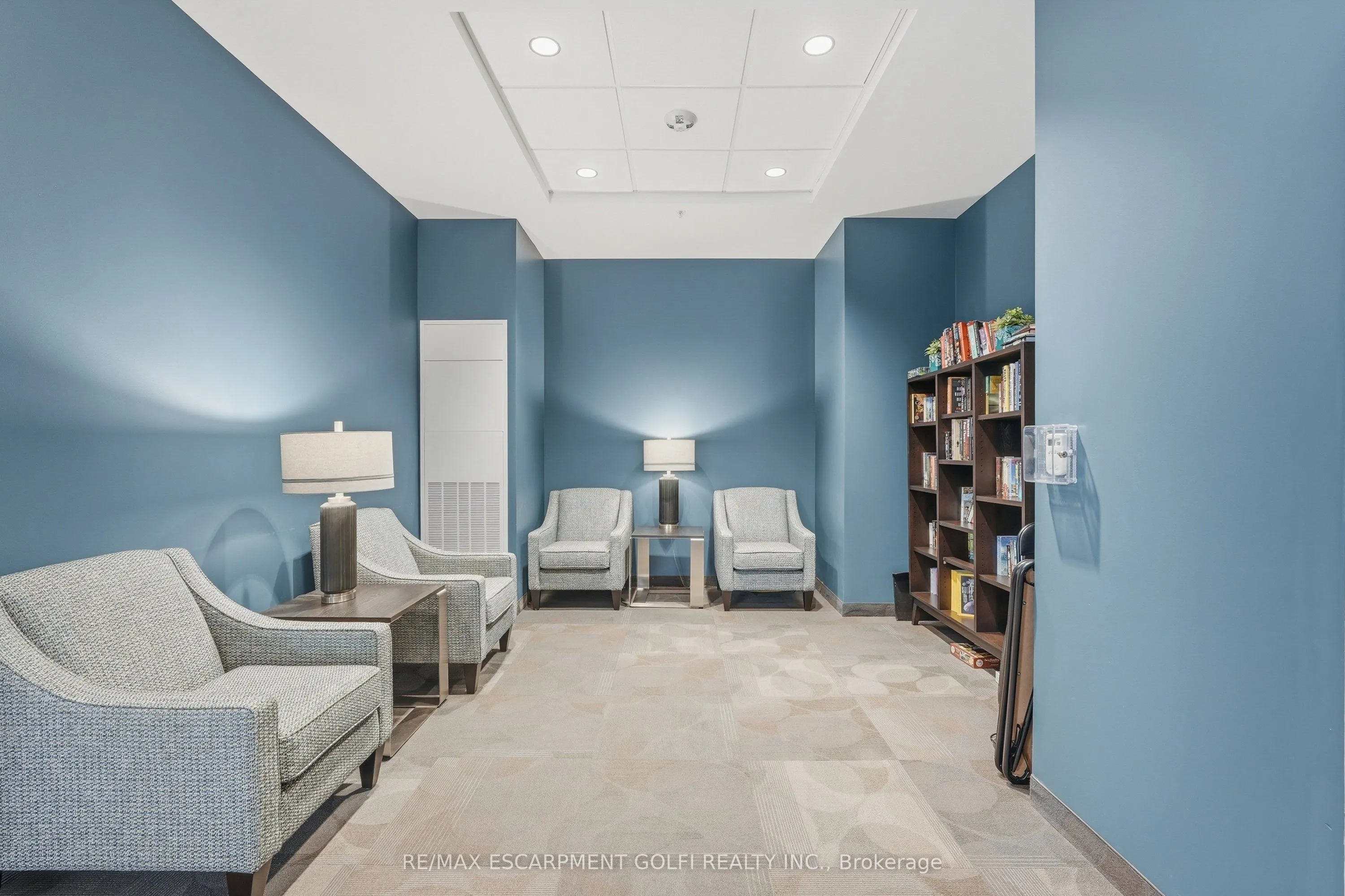 30 Hamilton Street S #501