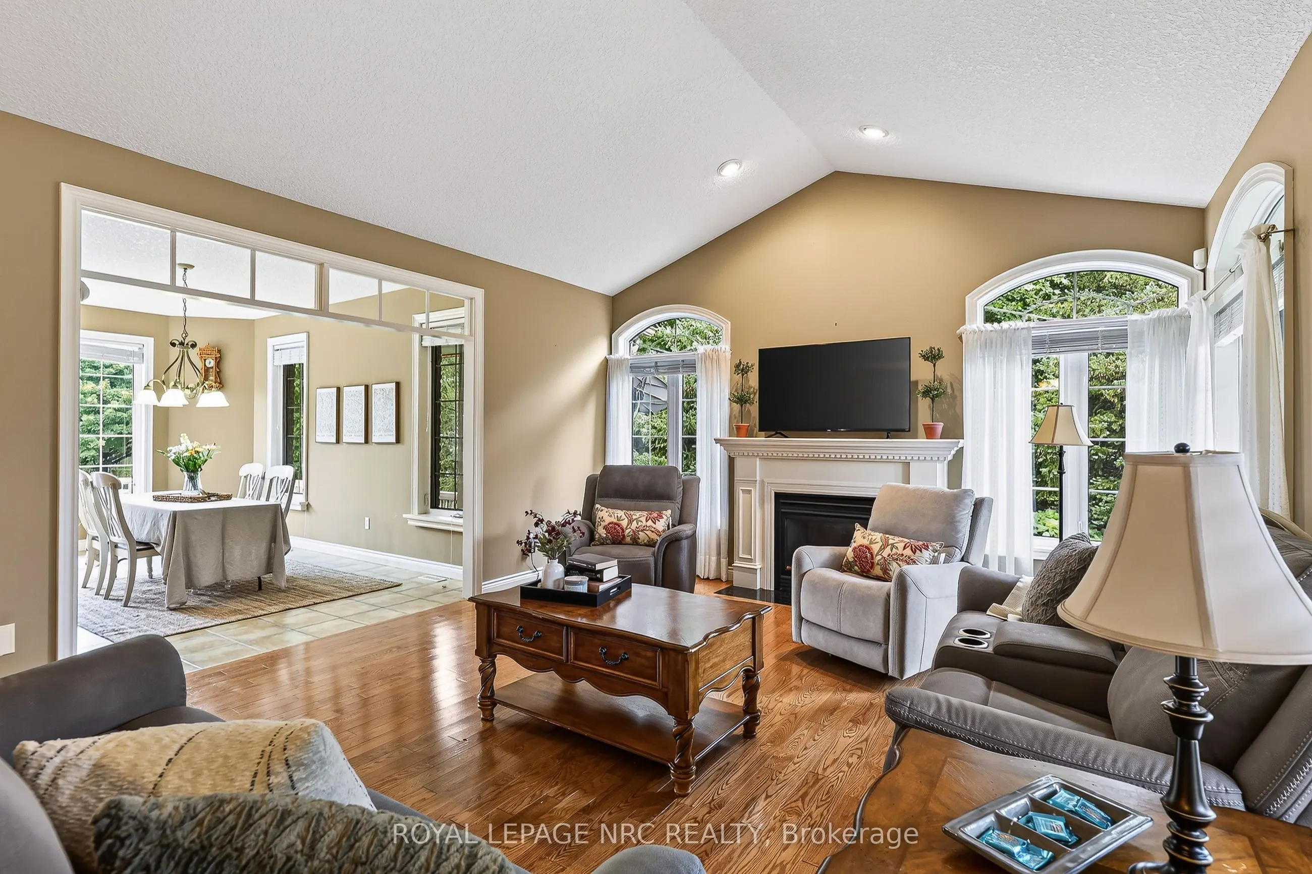 400 Lakeview Drive