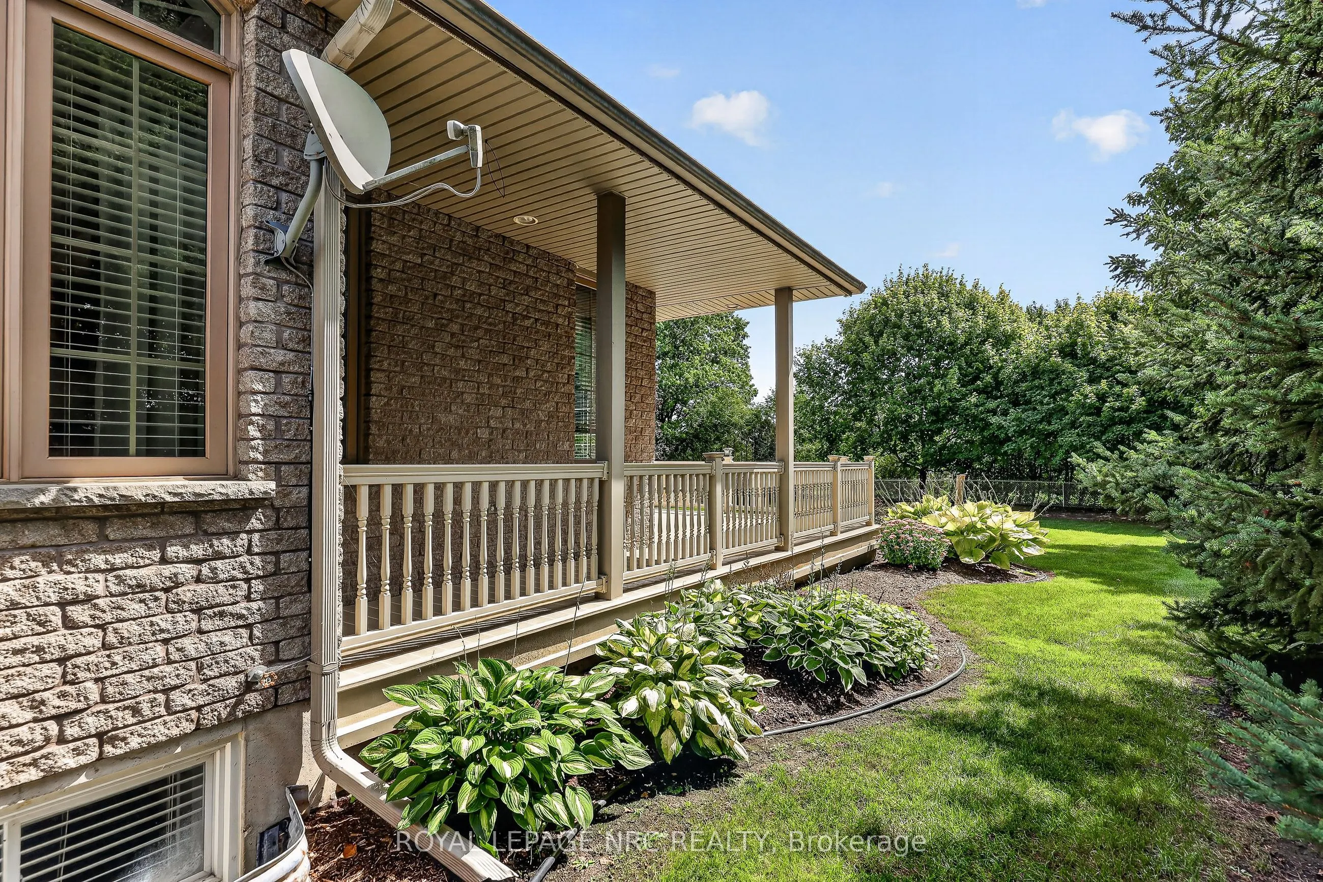 400 Lakeview Drive
