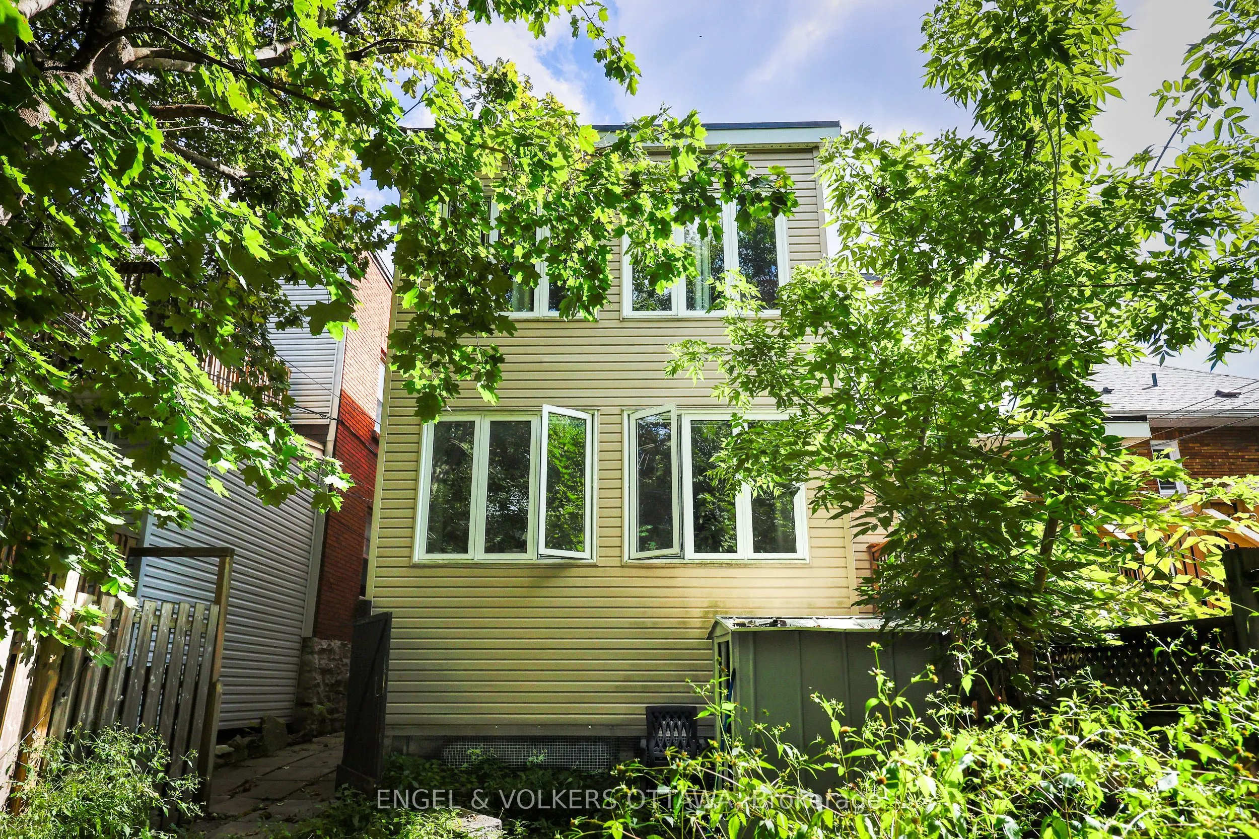 251 Arlington Avenue