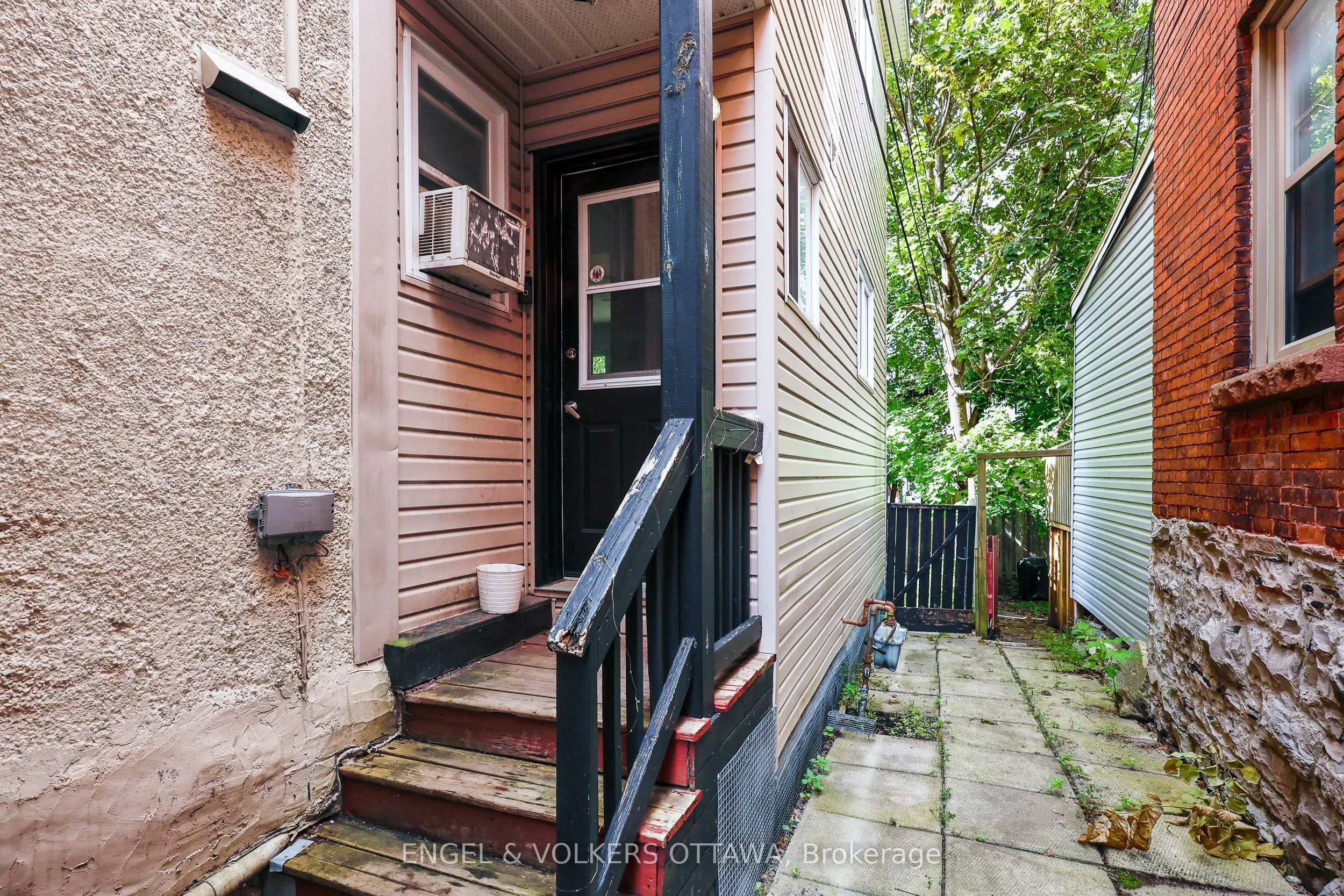 251 Arlington Avenue