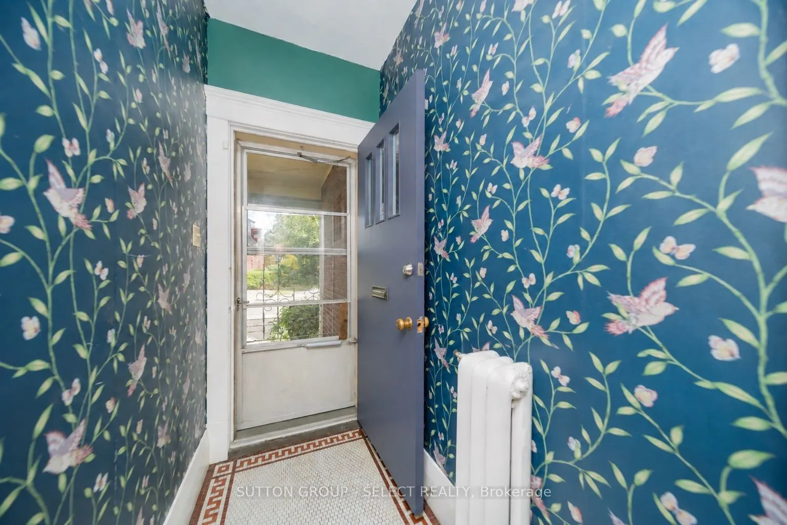239 Ridout Street S