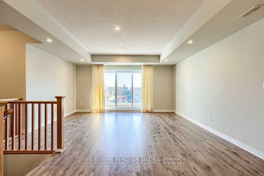 124 Seabrook Road #8