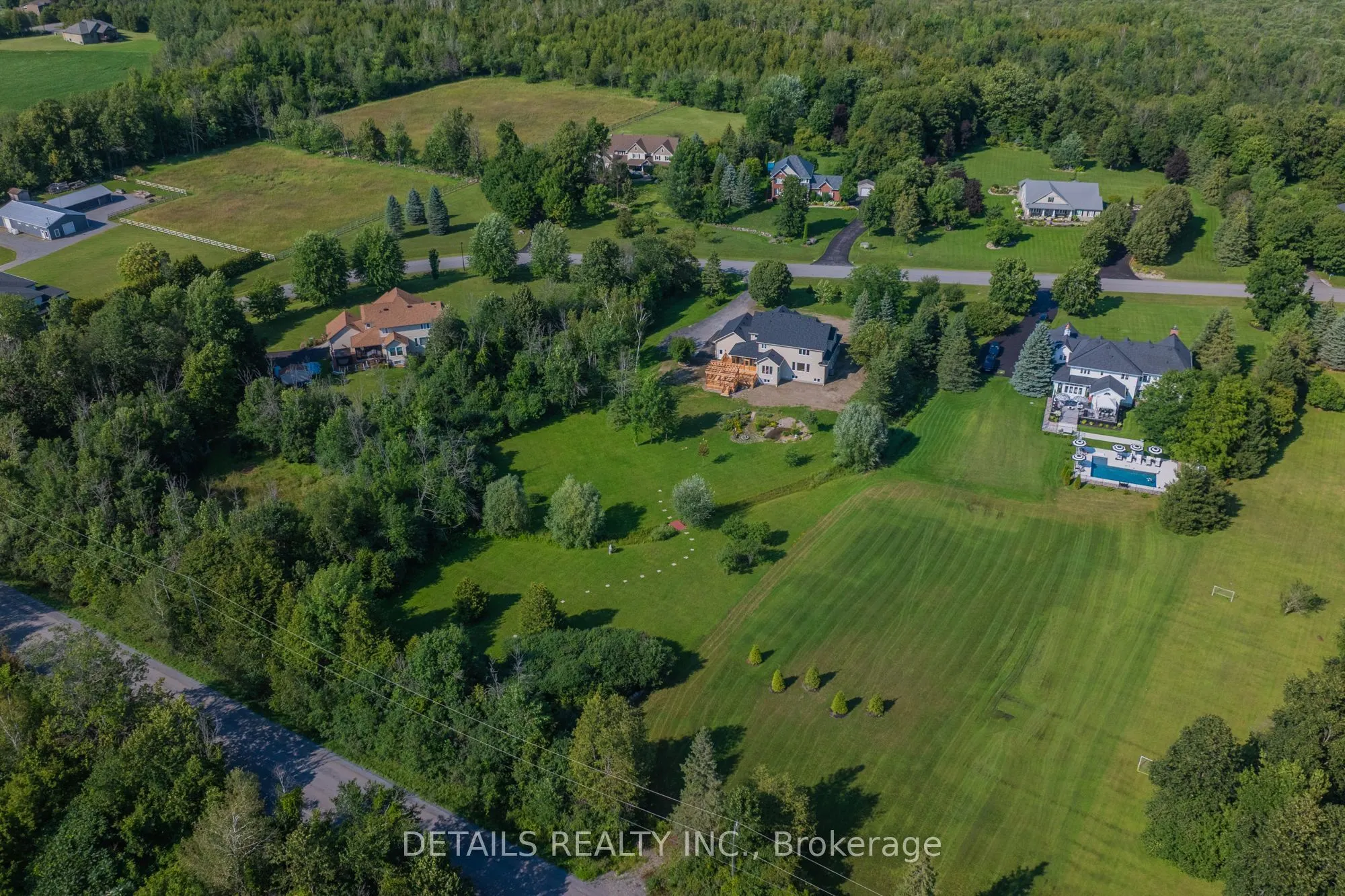 28 Ridingview Crescent