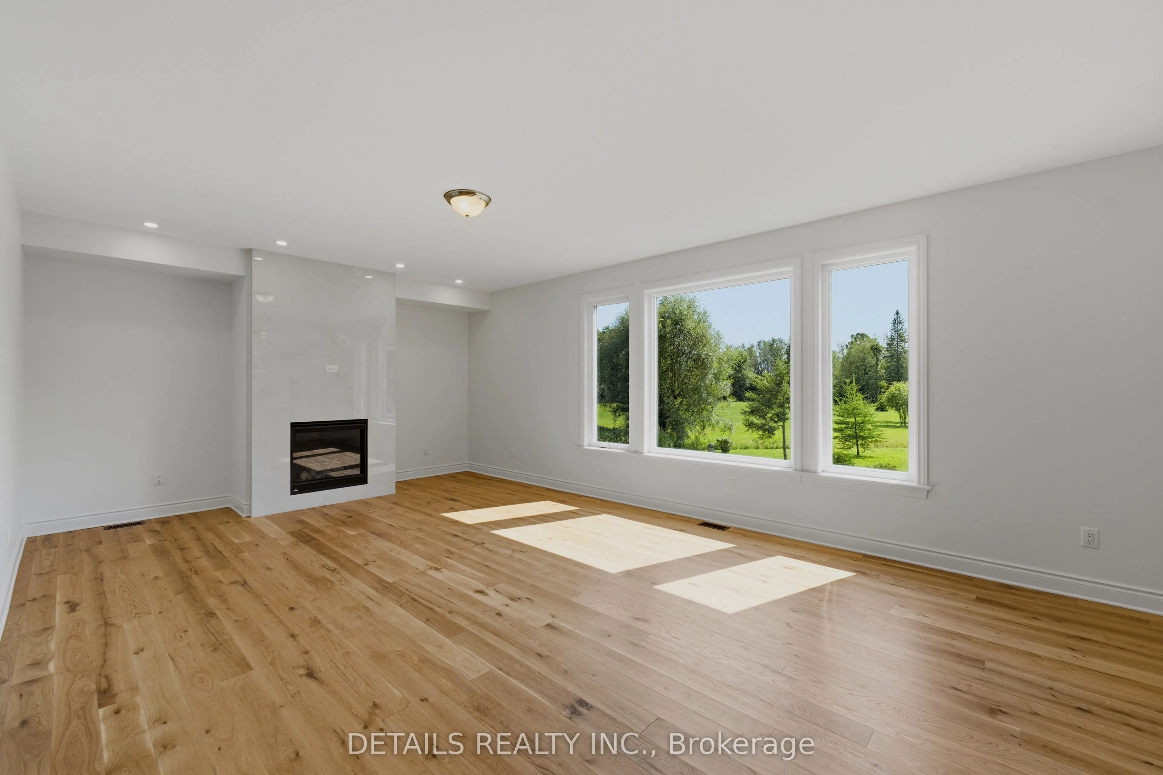 28 Ridingview Crescent