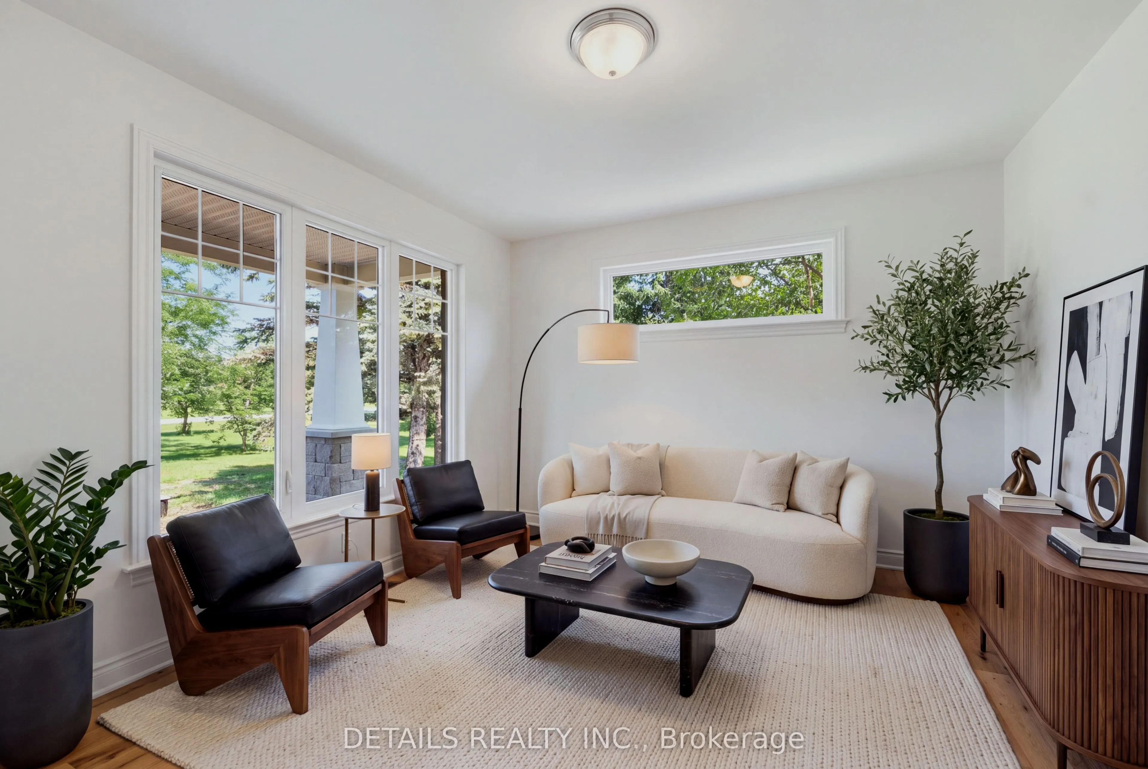 28 Ridingview Crescent