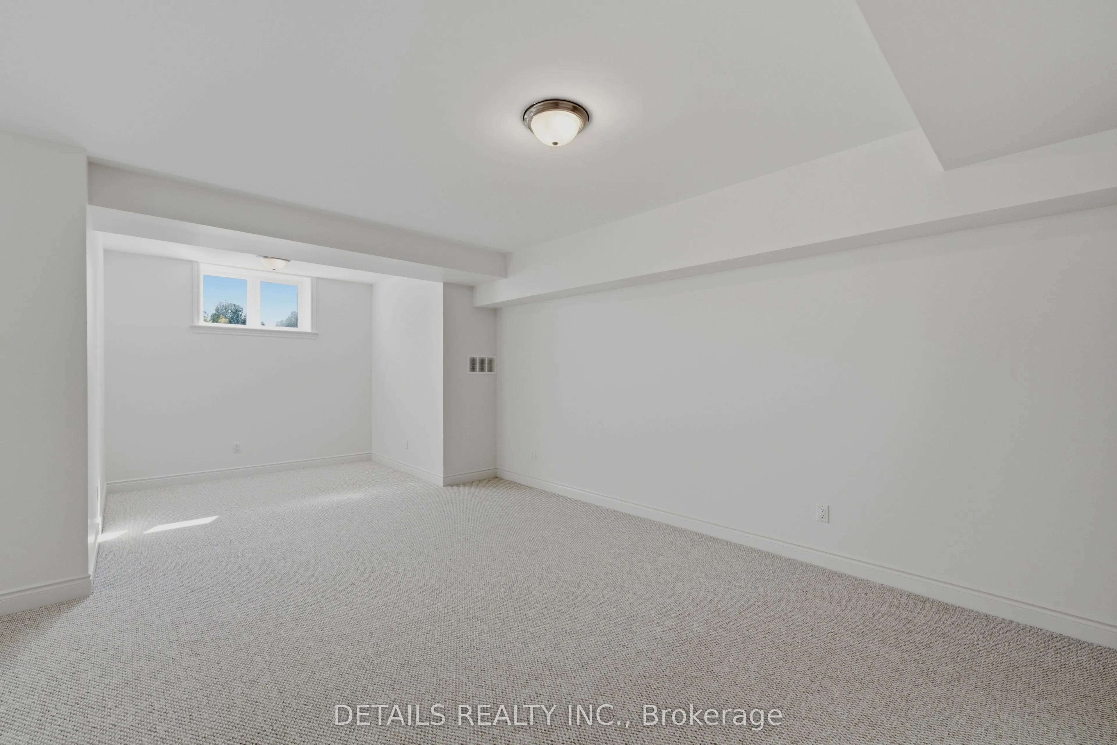 28 Ridingview Crescent