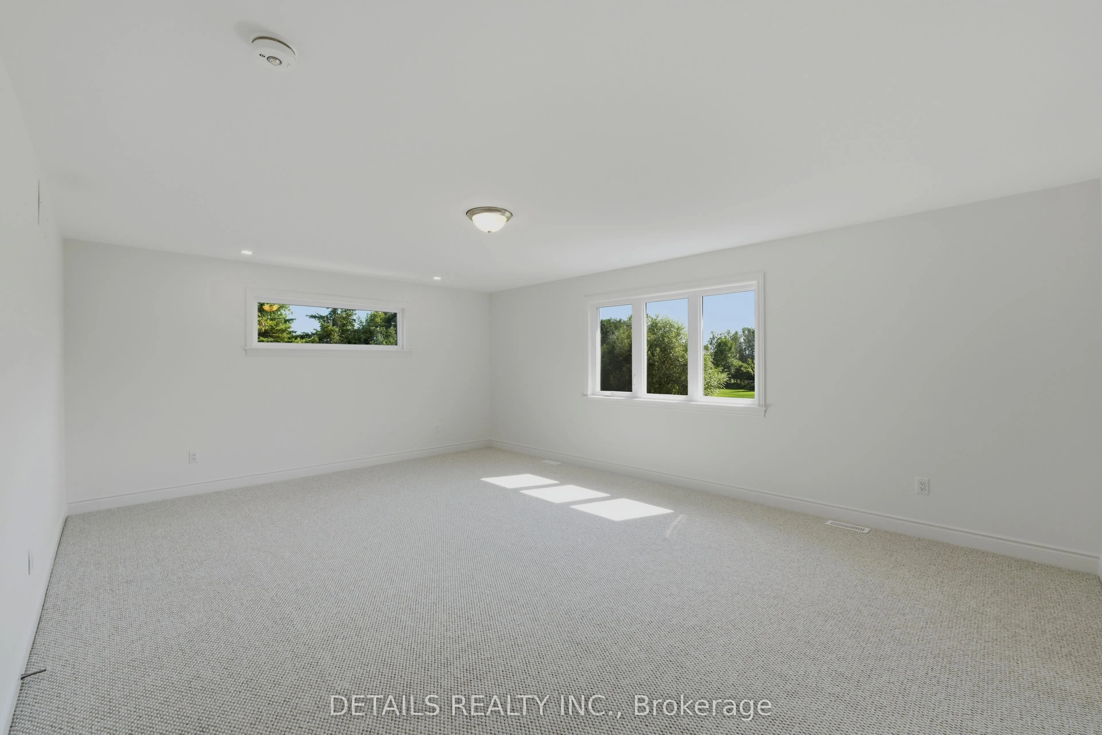 28 Ridingview Crescent