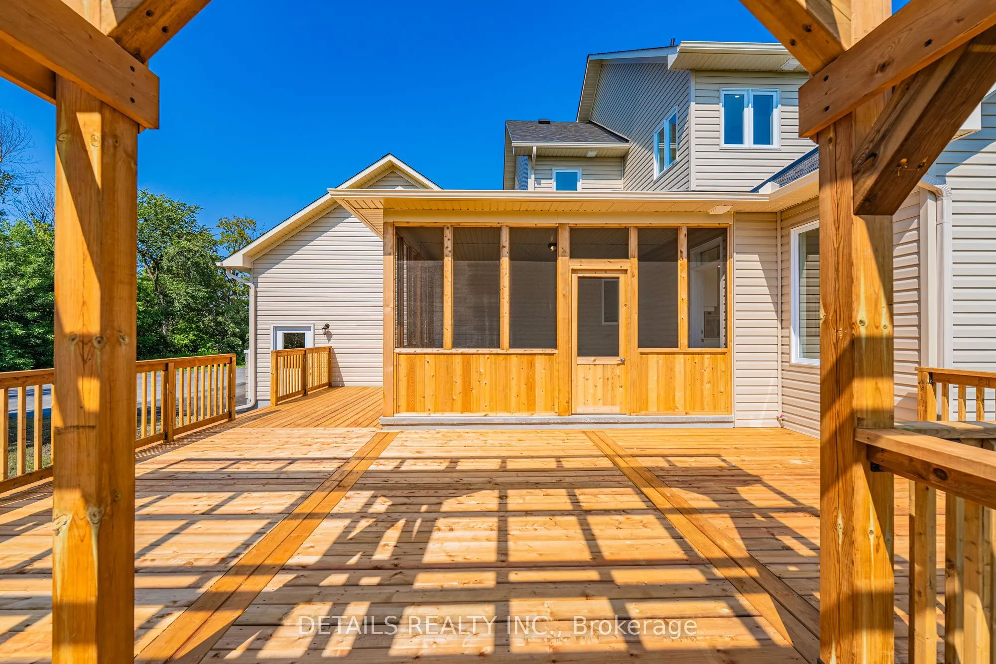 28 Ridingview Crescent