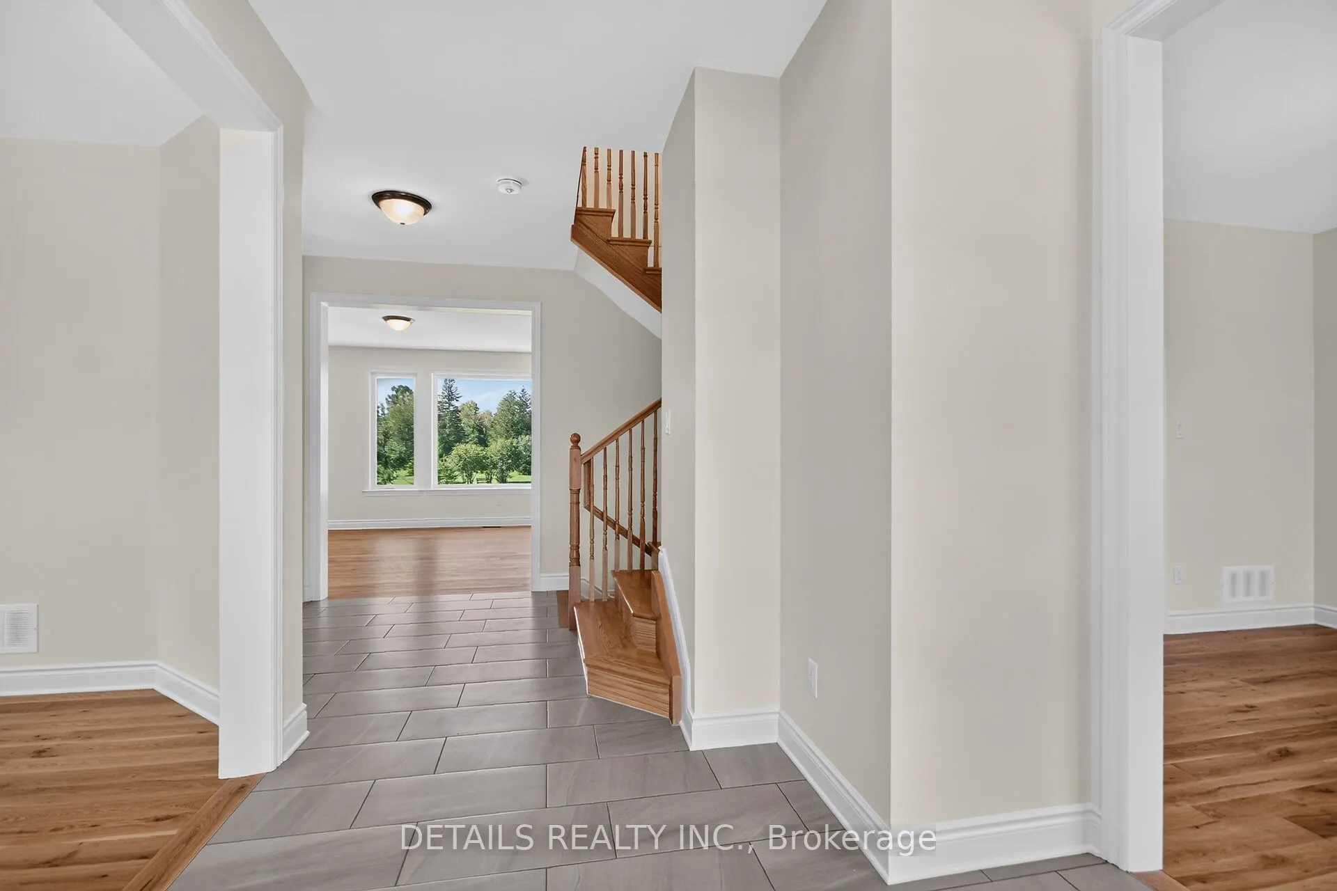 28 Ridingview Crescent