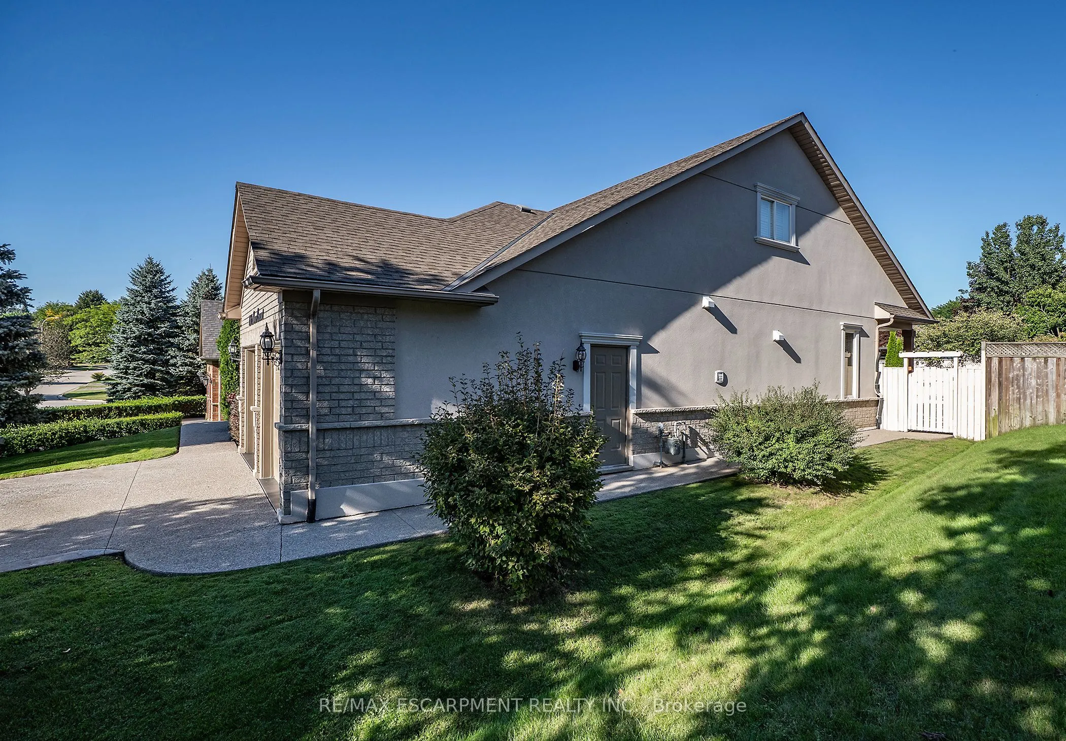 151 Moore Crescent