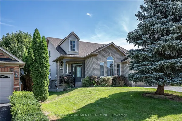 151 Moore Crescent