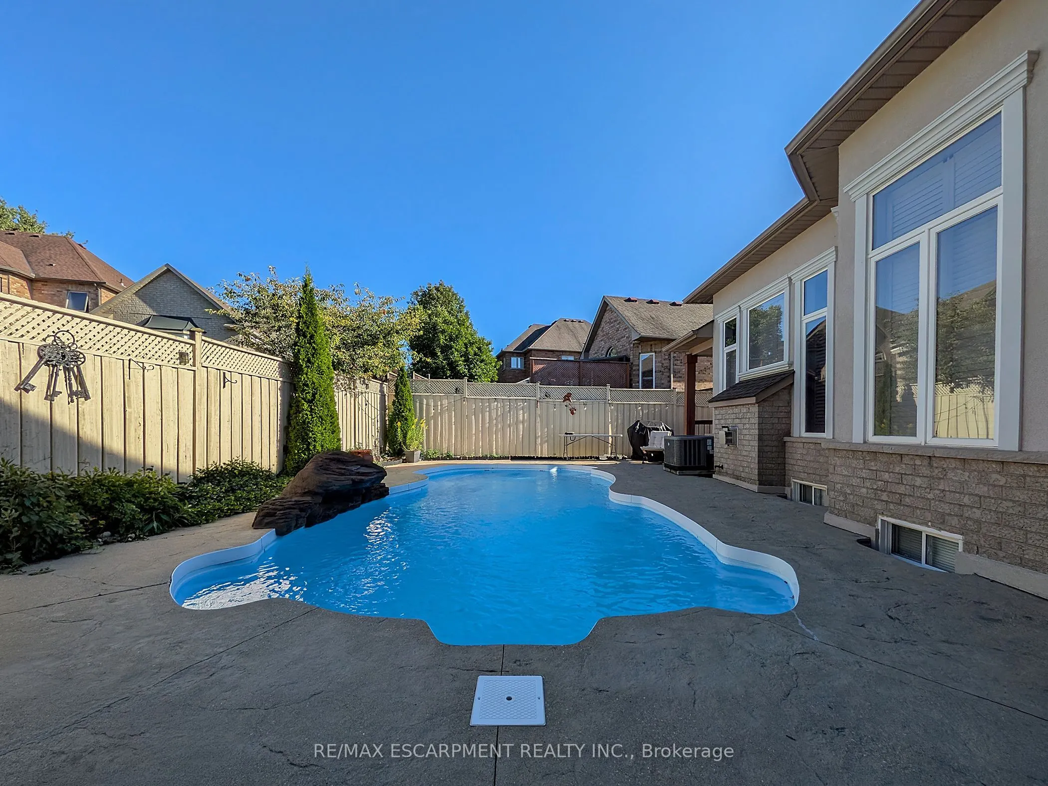 151 Moore Crescent