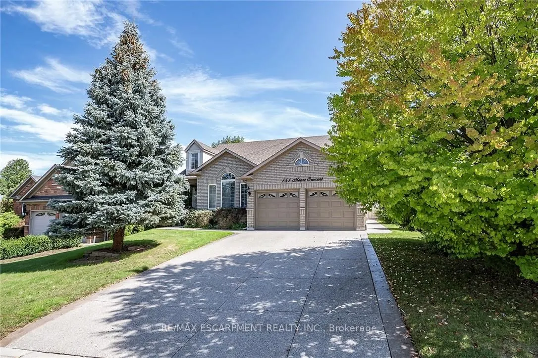 151 Moore Crescent