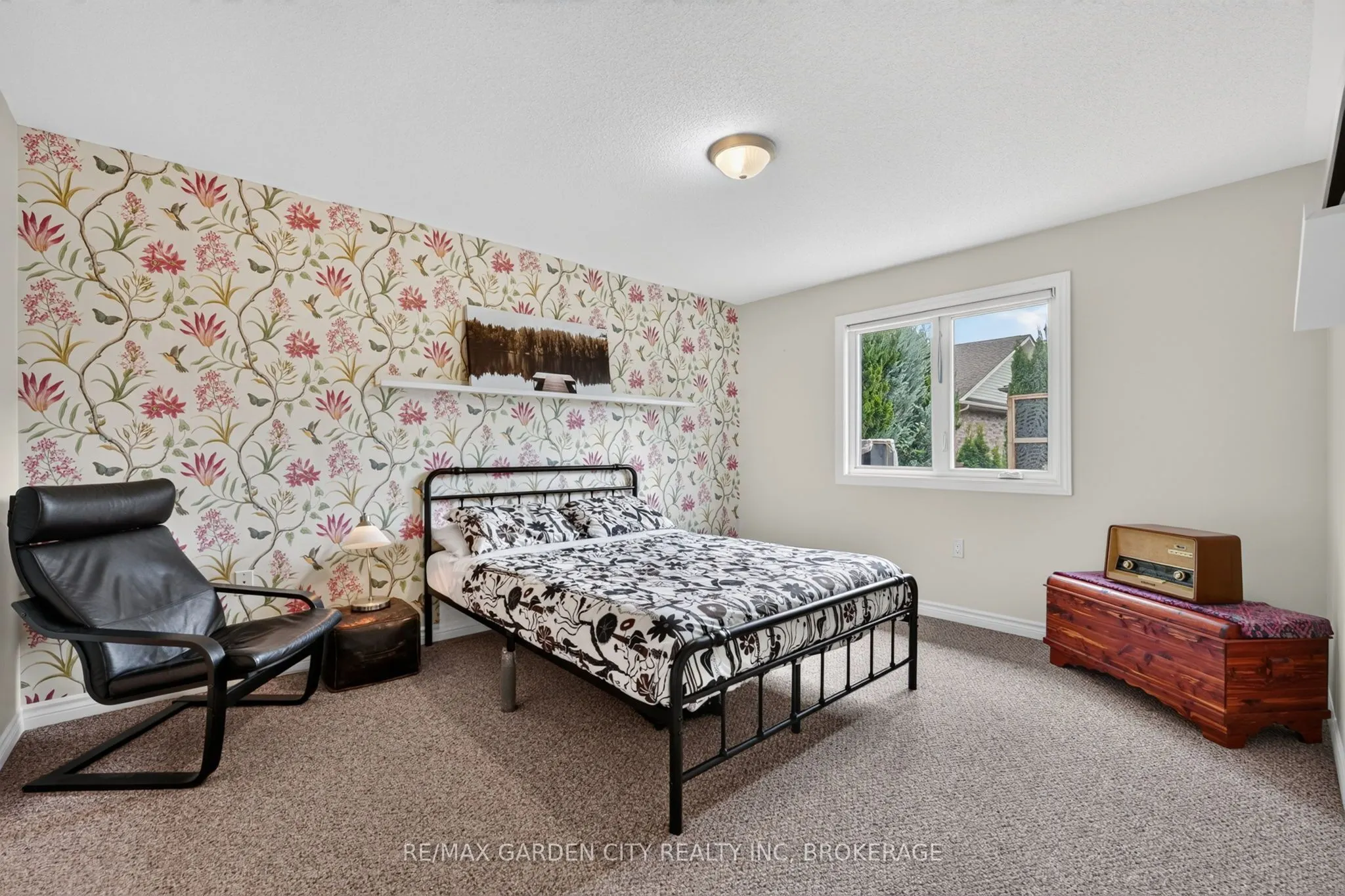 3973 Sunset Lane