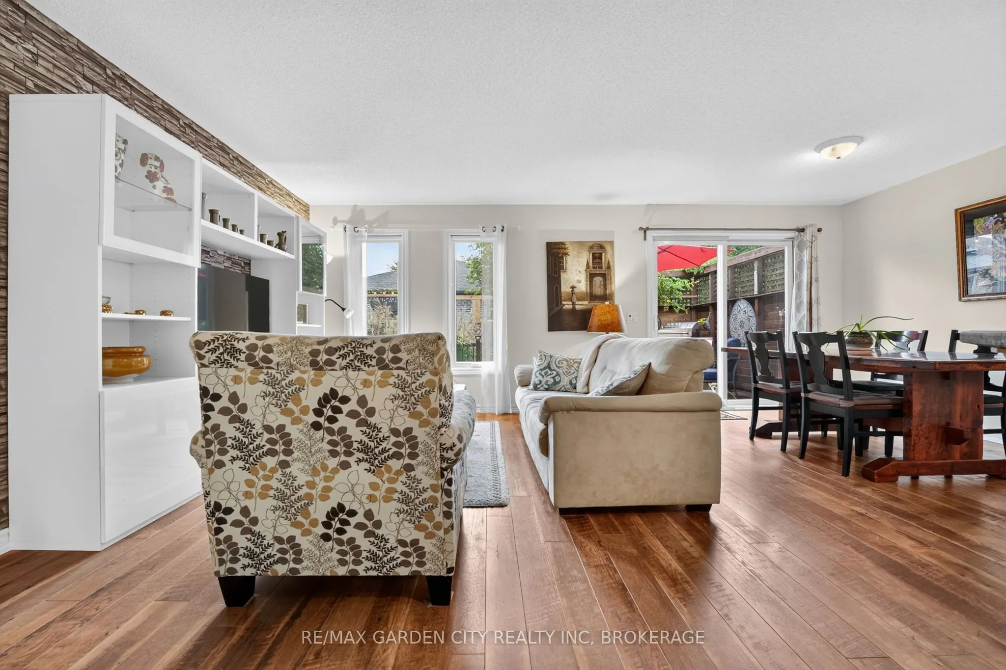 3973 Sunset Lane