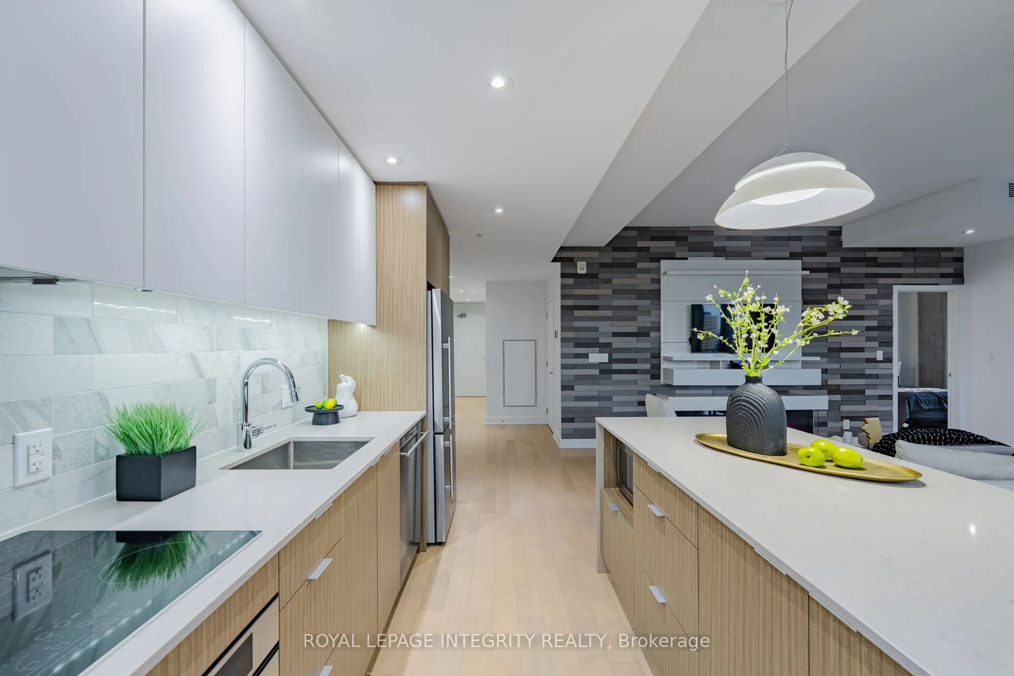 20 Daly Avenue #1506