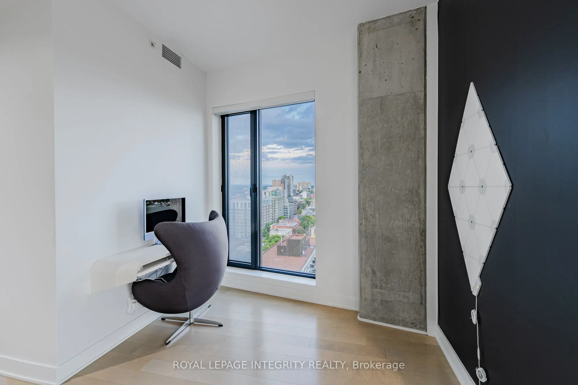 20 Daly Avenue #1506