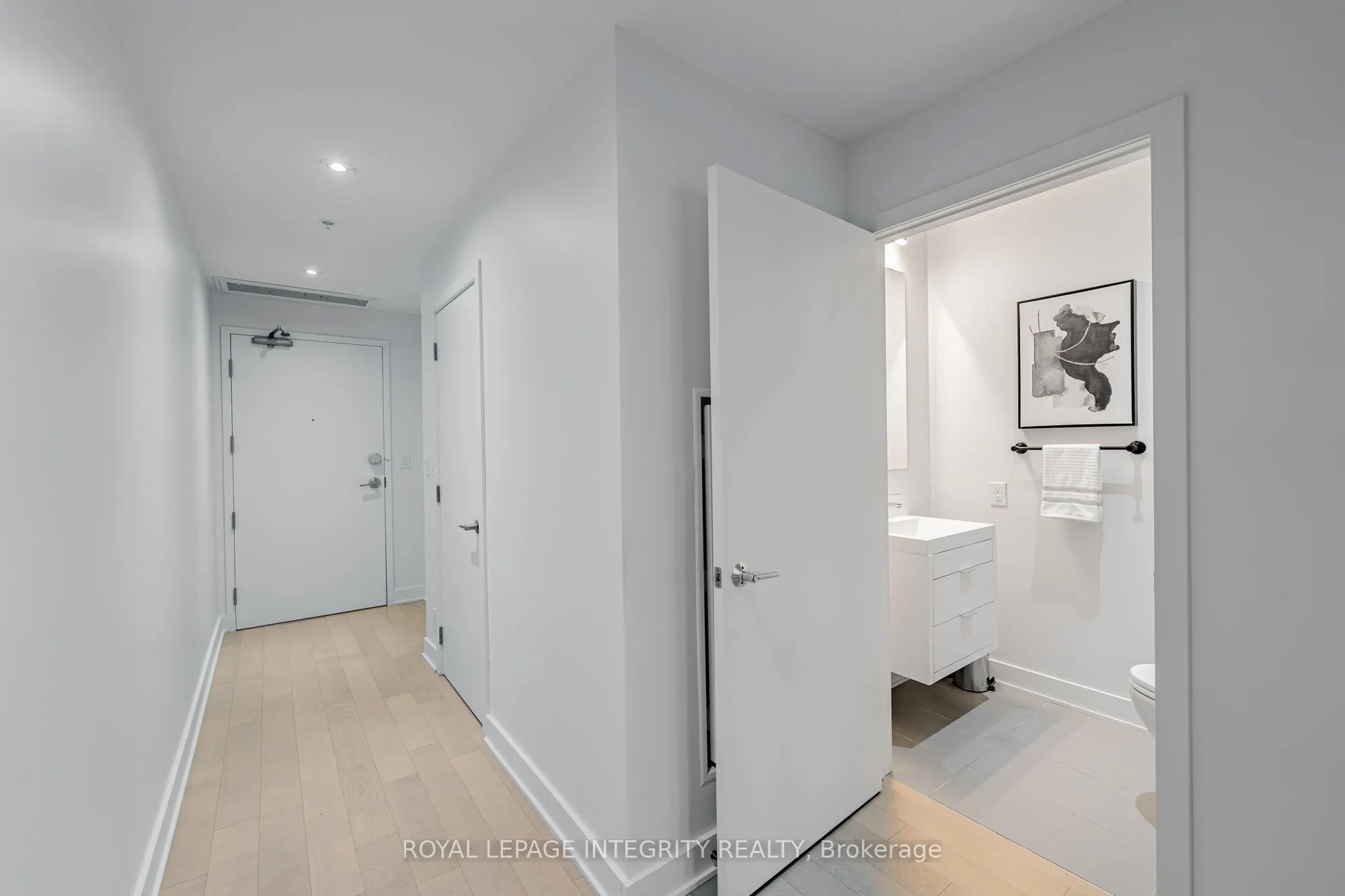 20 Daly Avenue #1506